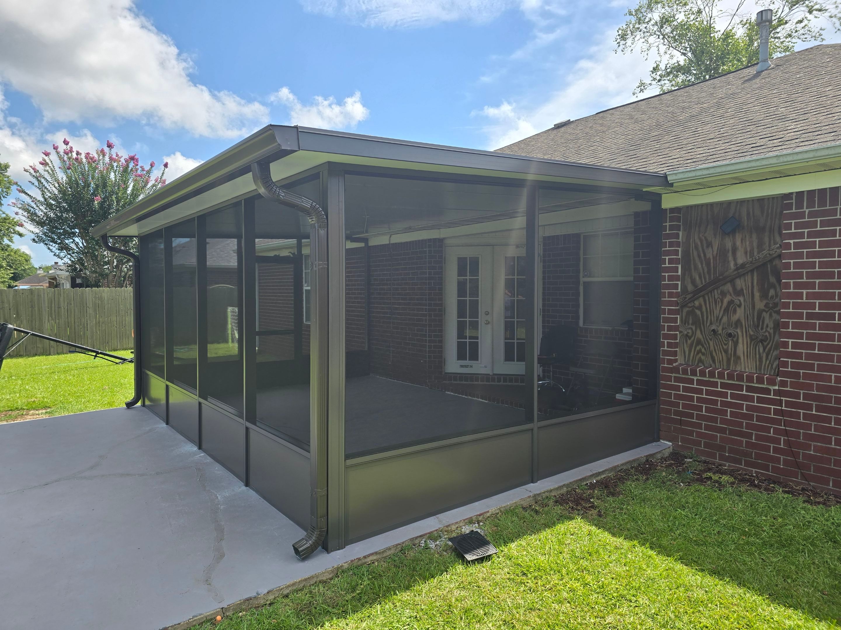 Screen Room Using Colorbeam by Titan Sunrooms