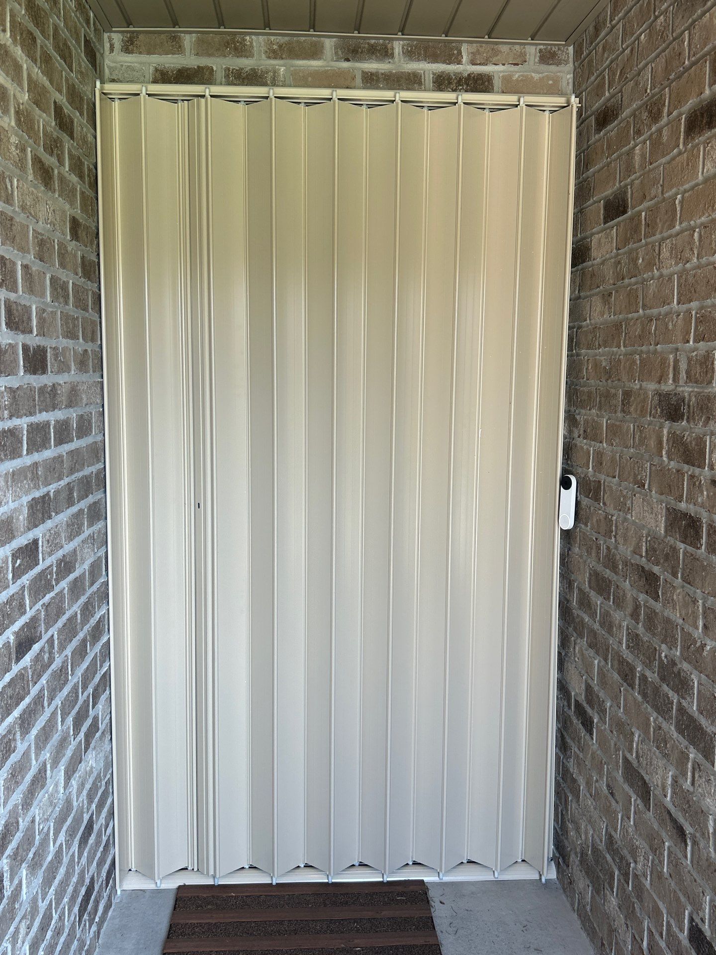 Hurricane Protection using T&C EA 6.8 Streamline Accordion by Brannan Aluminum Inc.
