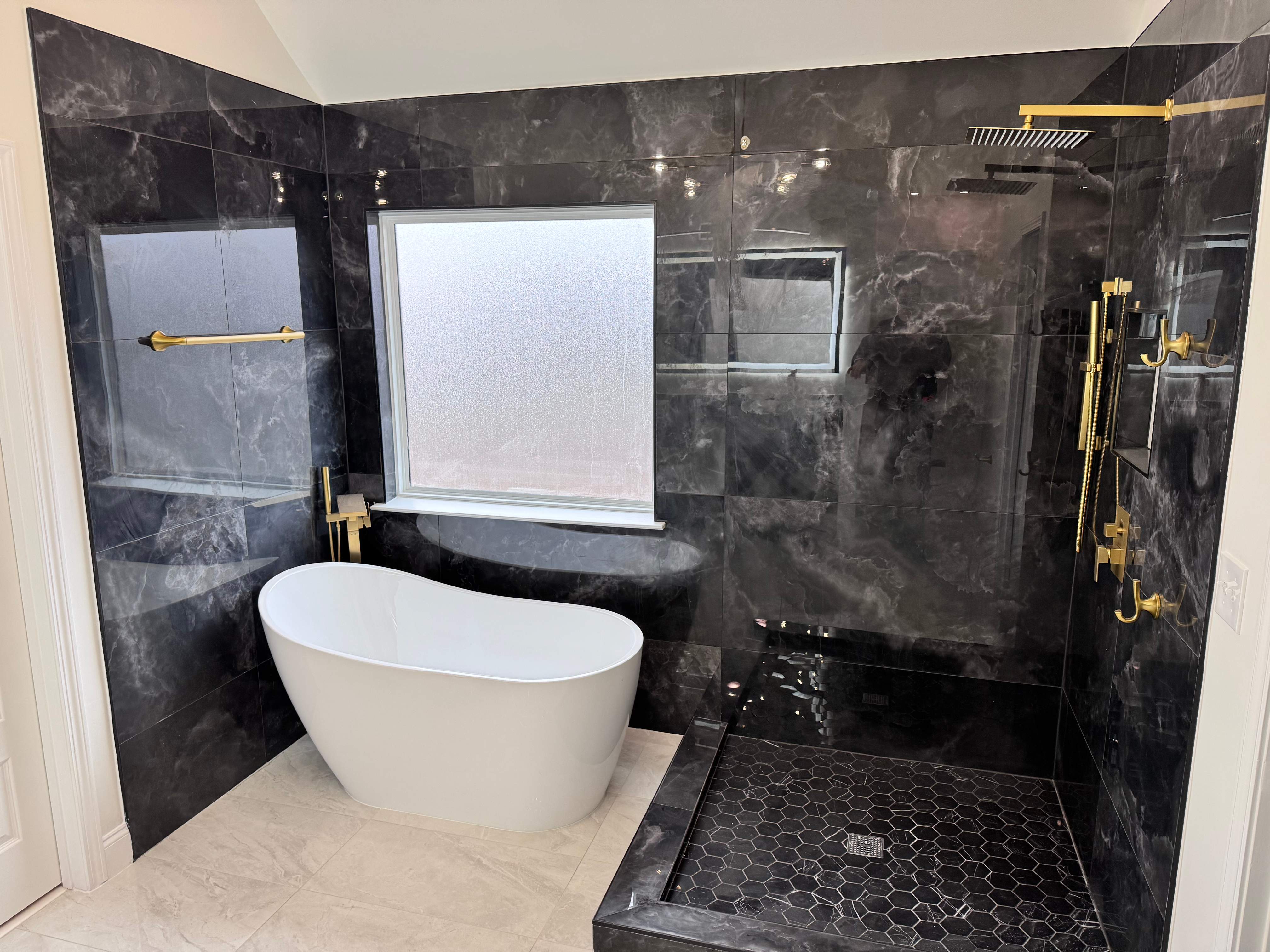 Master bathroom renovation by Prudencio