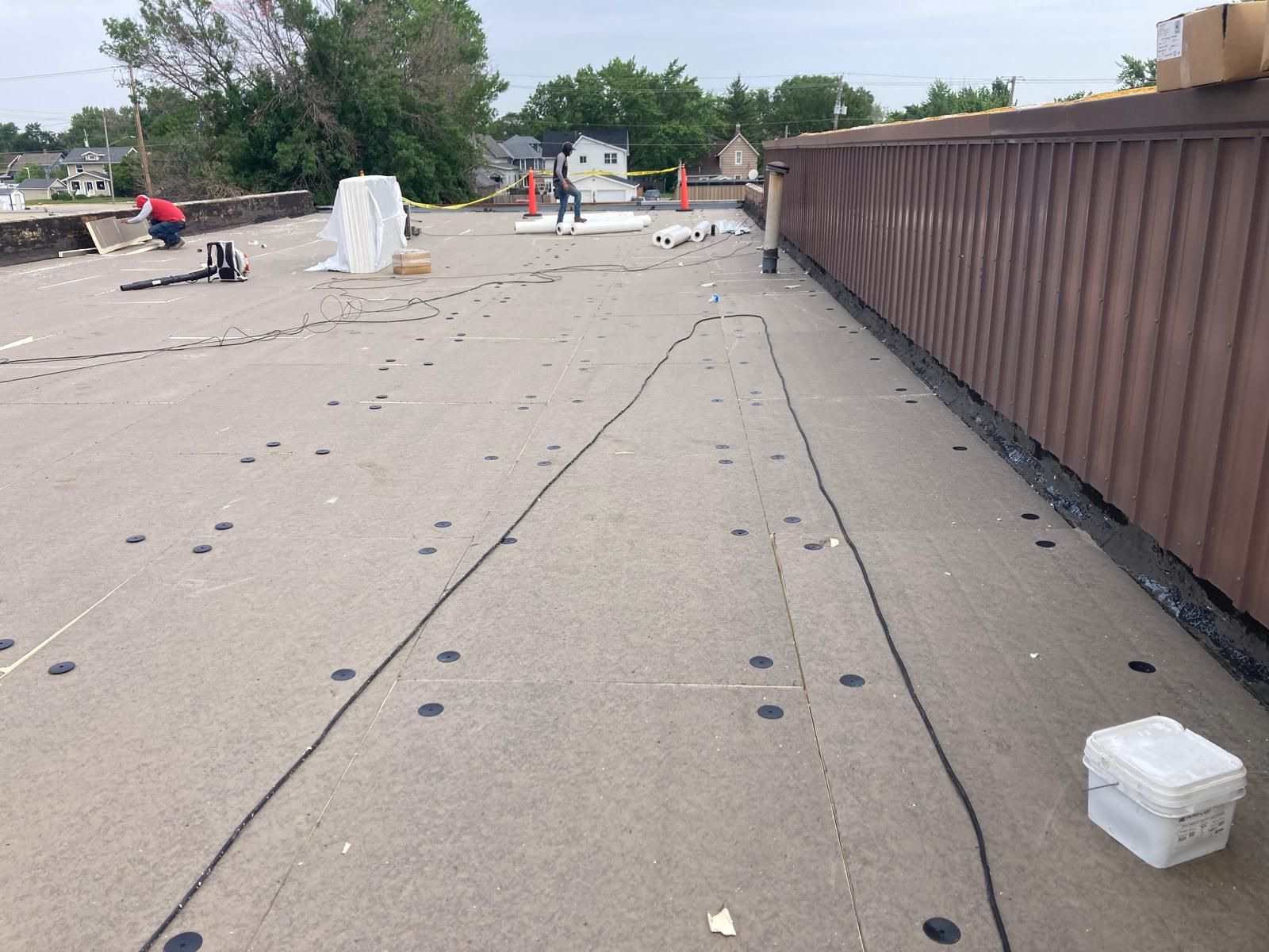 Reekers Heating and Cooling by Grell Roofing