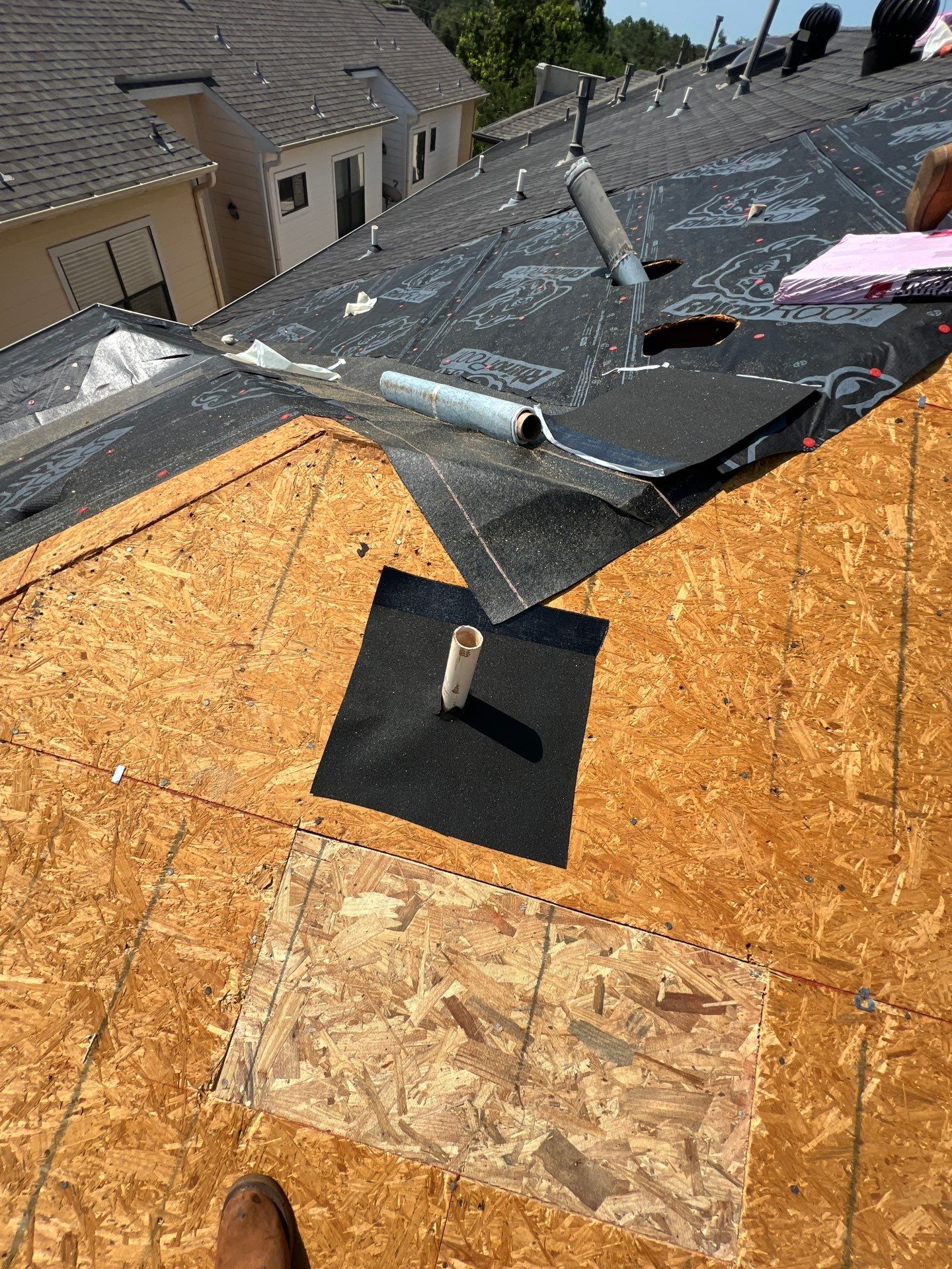 Residential Roofing Installation using Owen's Corning Duration (Lifetime) Shingles by Roof Repair Company