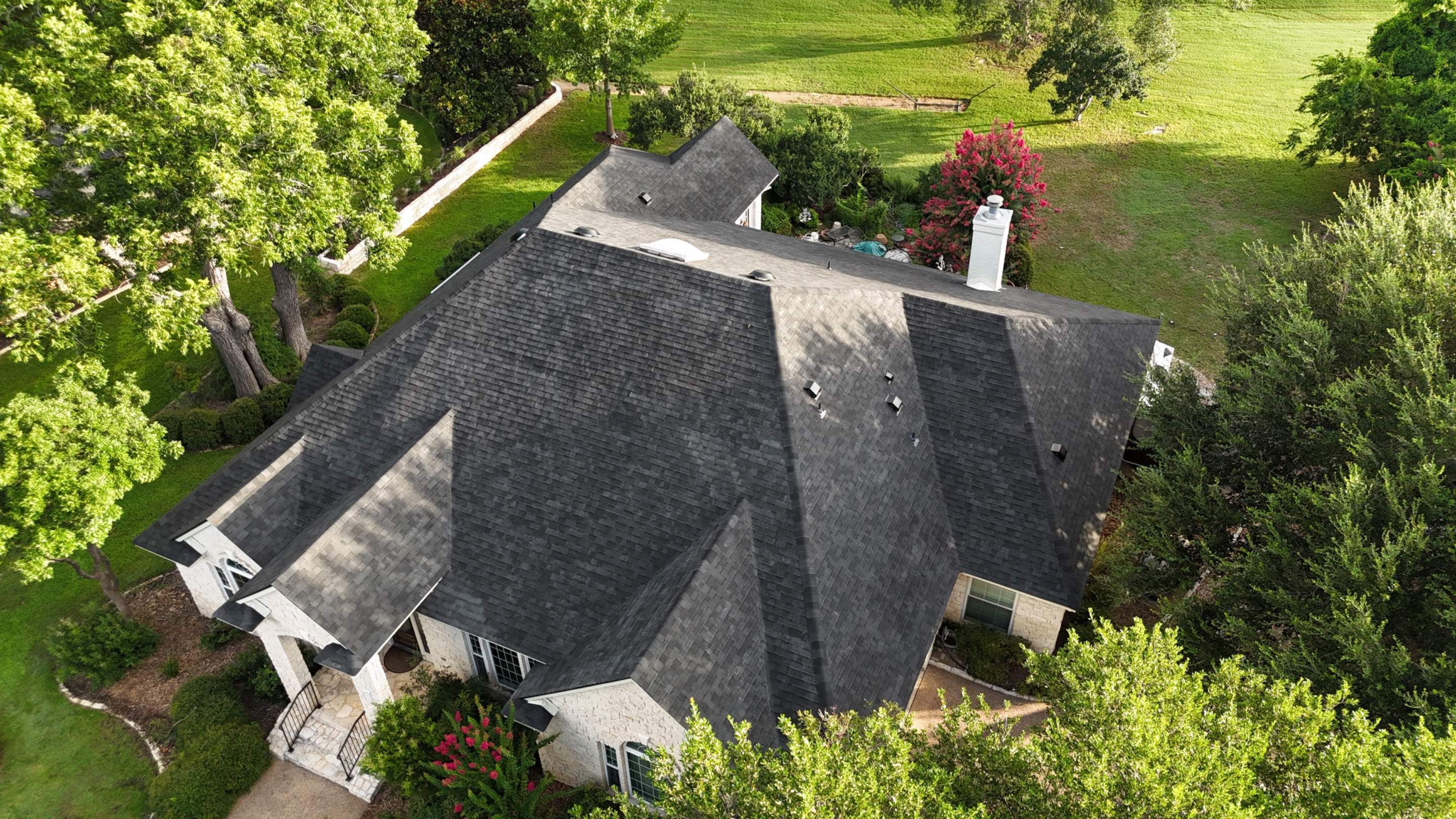 Brilliant Black - Malarkey Vista by RoofsOnly.com