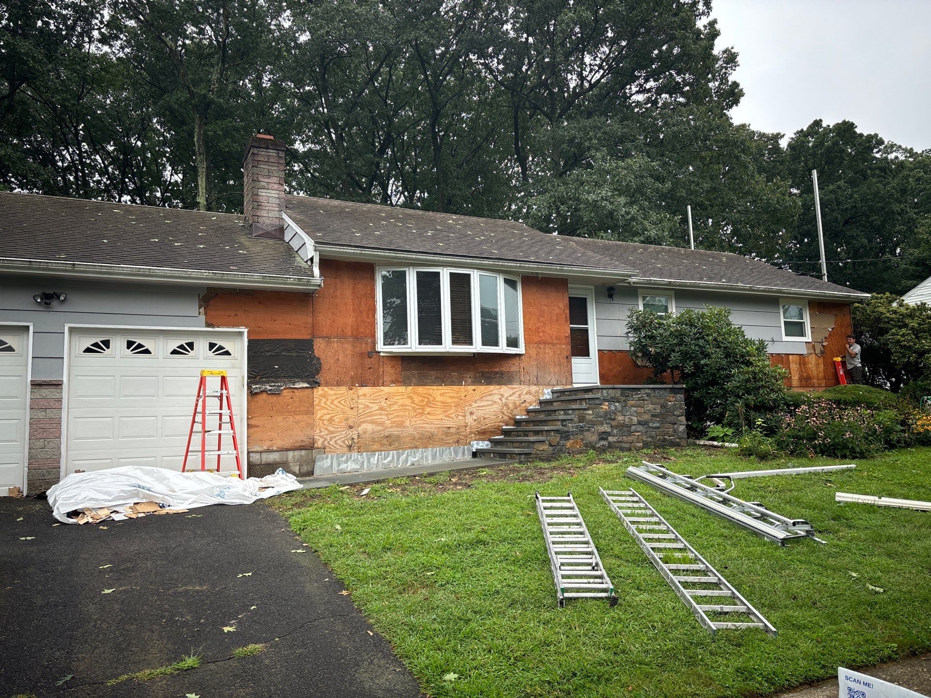 Siding Installation using CertainTeed Monogram Vinyl Siding - D4 - Granite Gray by A Plus Exterior