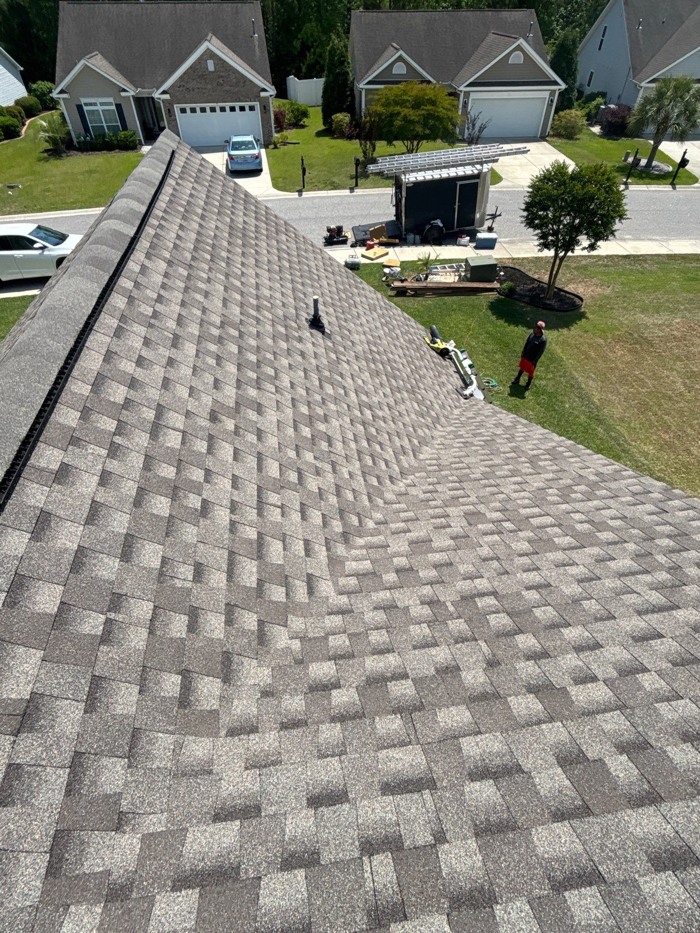 GAF HDZ - Weathered Wood by Linta Roofing Inc