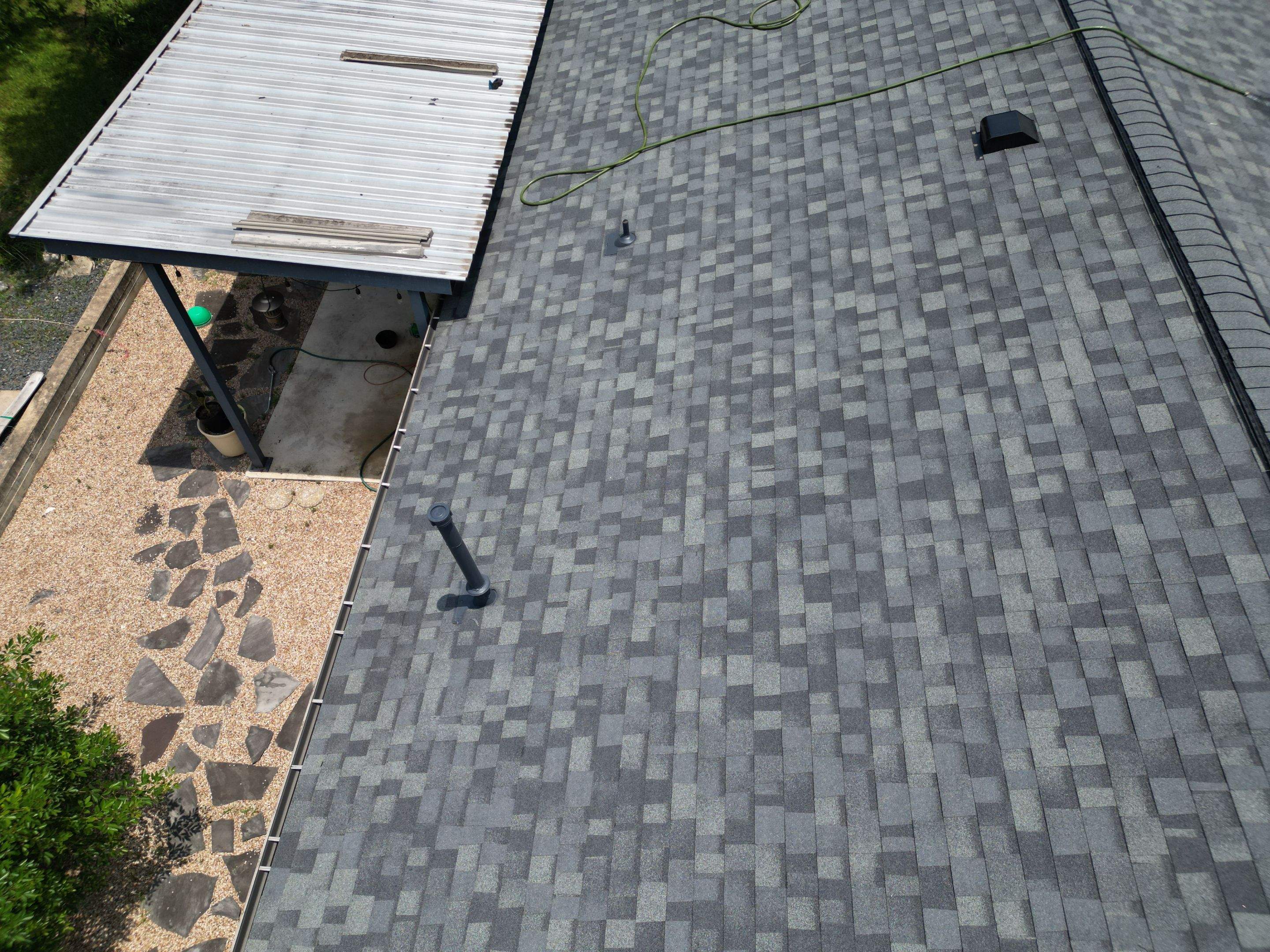 Estate Gray - Owens Corning TruDefinition Duration by RoofsOnly.com