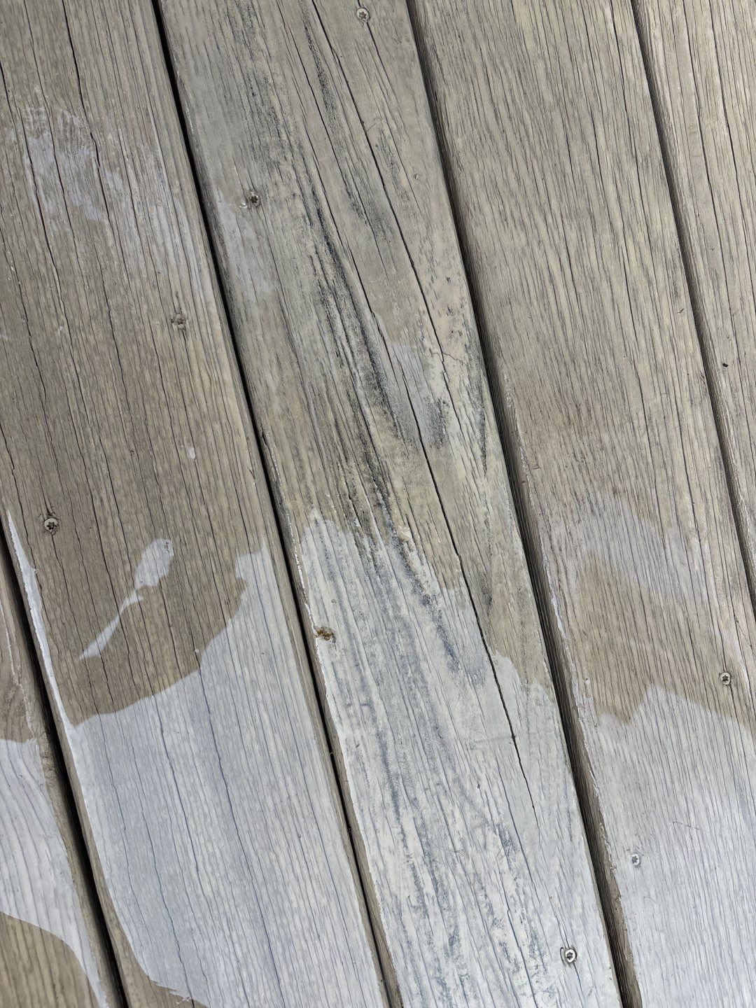 Weathered Deck using AcryFin by DuraSeal