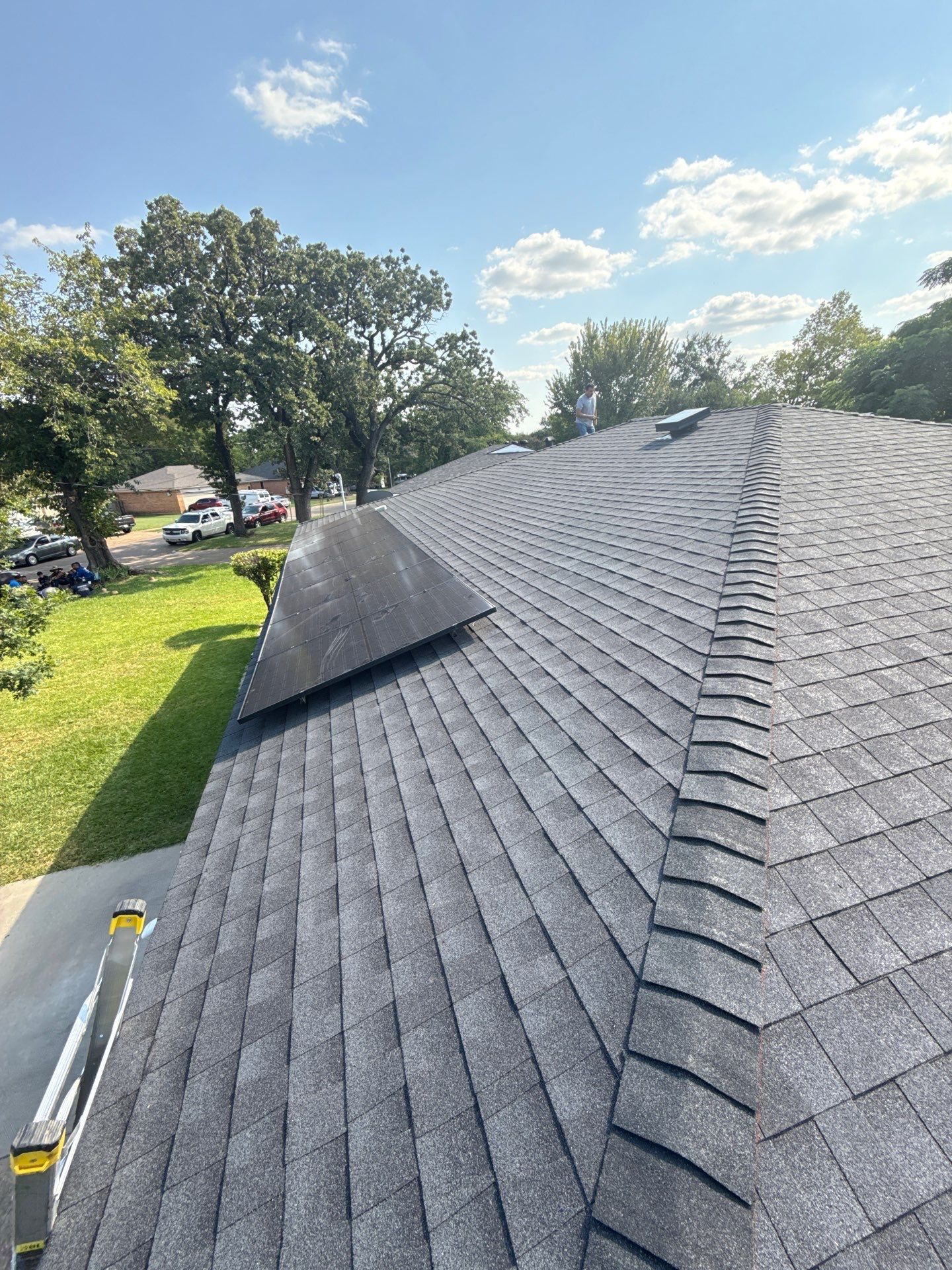GAF Natural Shadow - Charcoal  by Top Sun Roofing