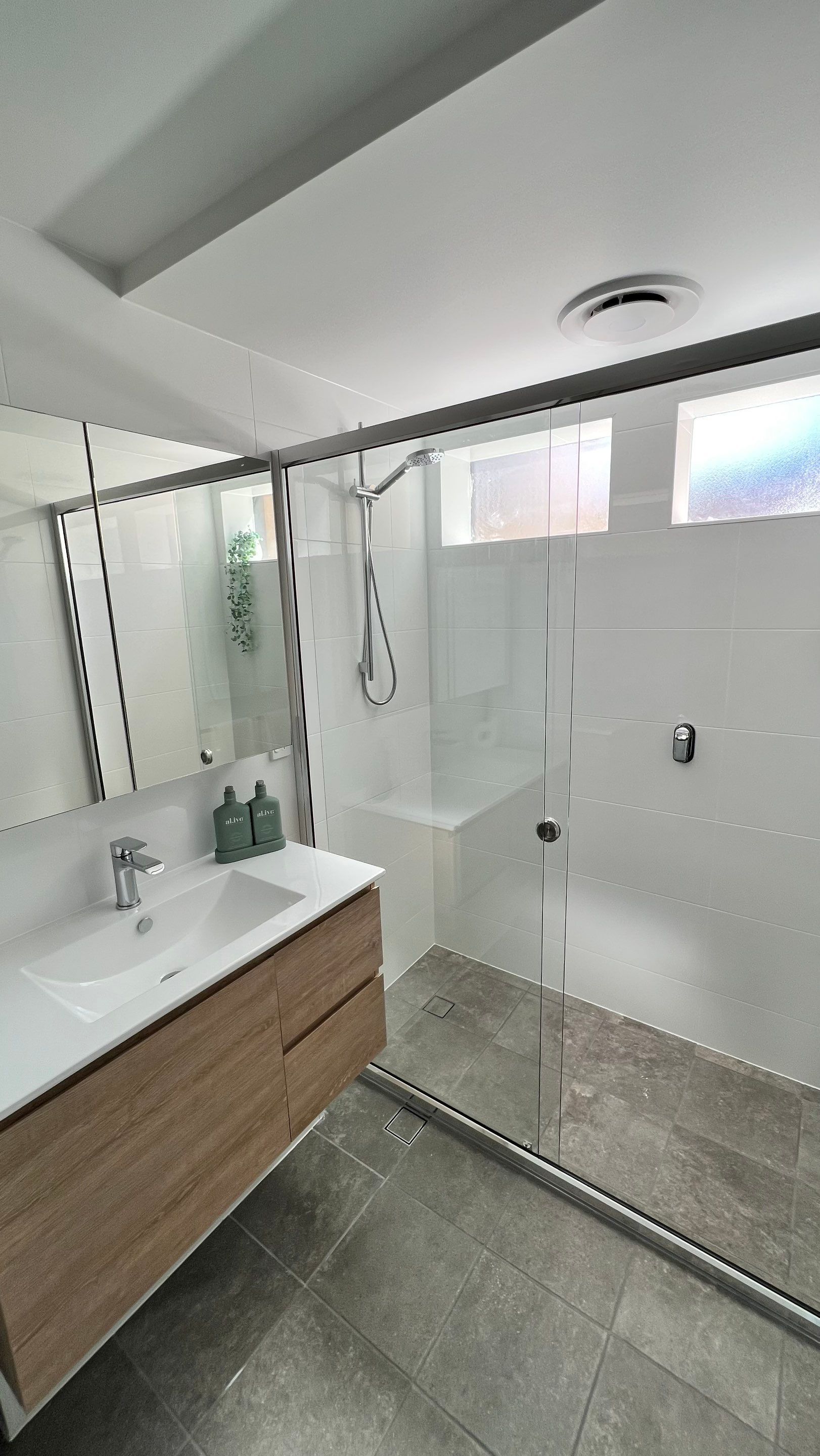 Bathroom/Laundry Renovation by Re-seal Bathrooms