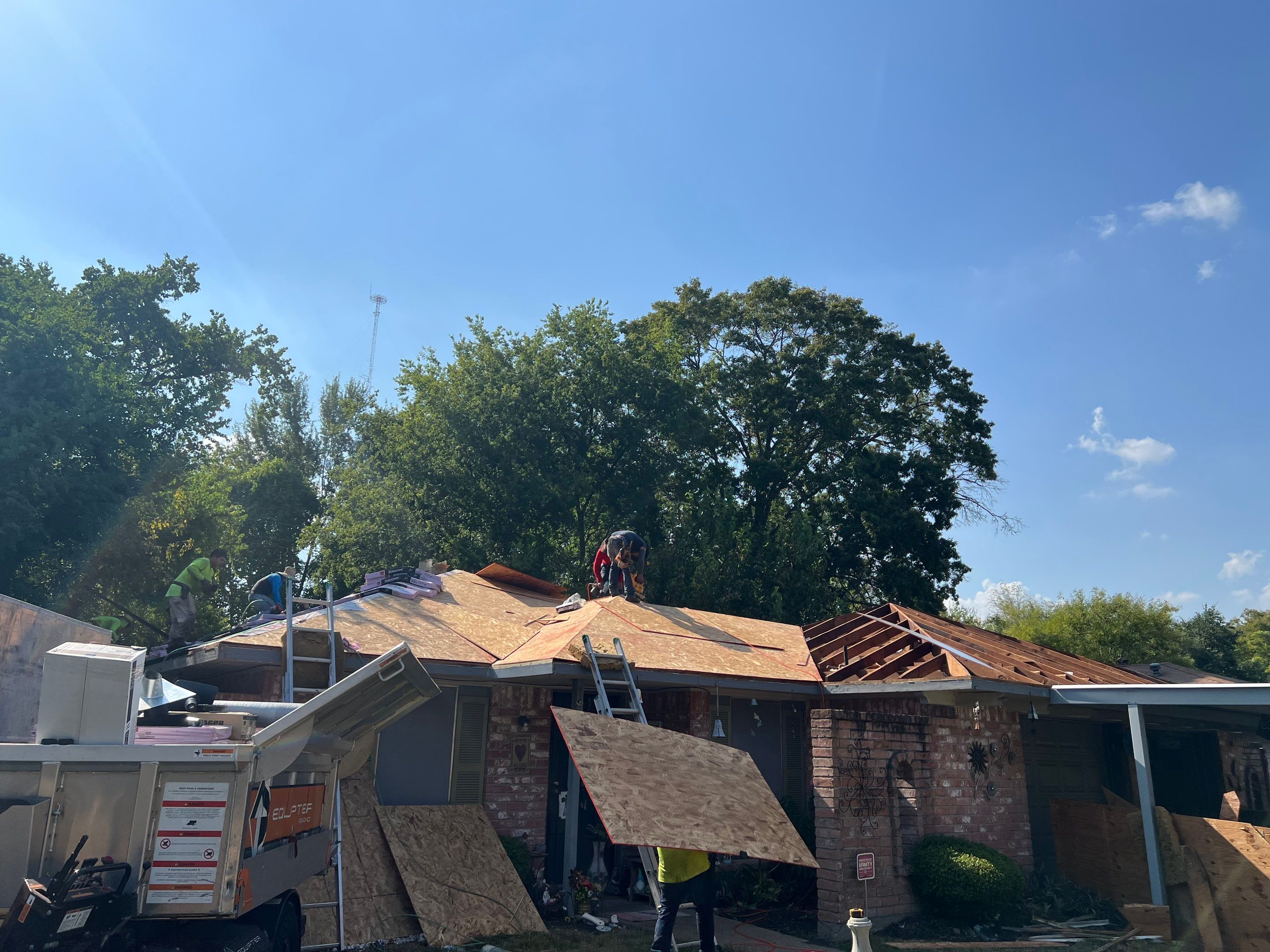 Residential Roofing Installation using Owen's Corning Duration (Lifetime) Shingles by Roof Repair Company