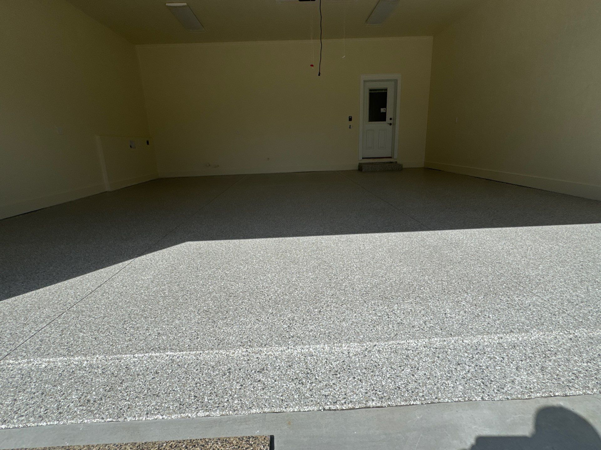 Garage in High Springs, FL in Mount Everest by Cross Creek Concrete Coatings