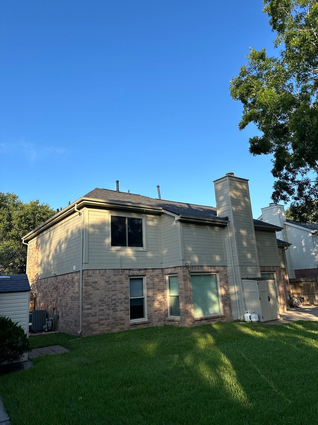 Residential Roofing Installation using Owen's Corning Duration (Lifetime) Shingles by Roof Repair Company