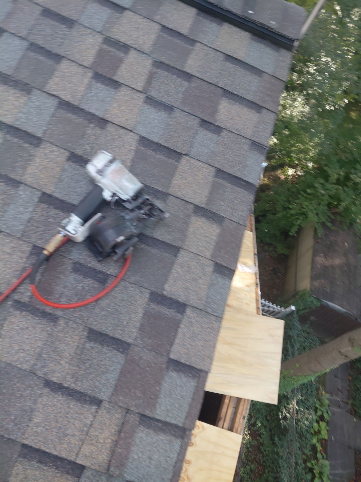 Springfield : Residential Roof Replacement with CertainTeed Landmark Pro in Max Weathered Wood  by RM Banning, Inc.