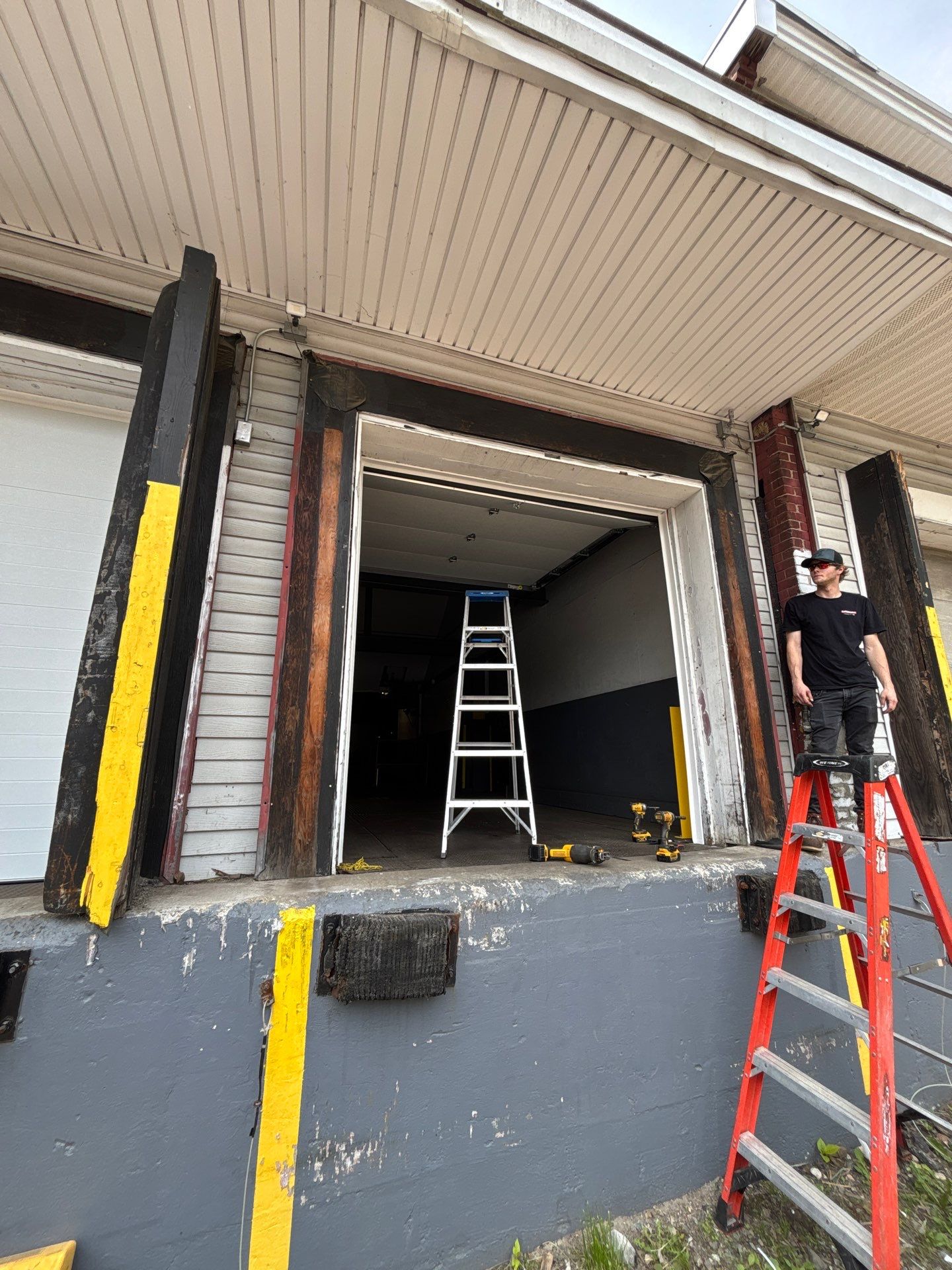 Door Installation using Raynor Encore Garage Door by Keene Door
