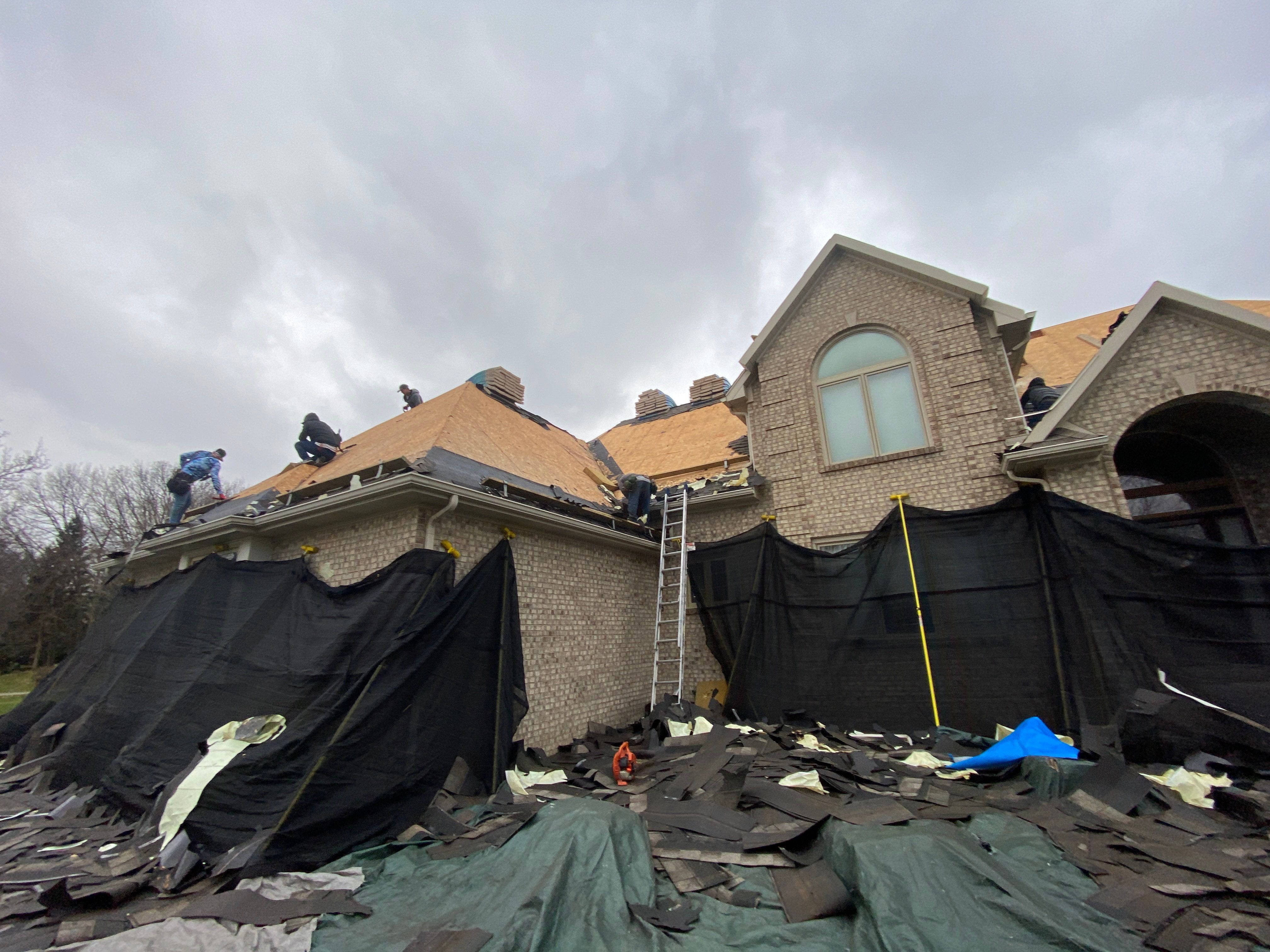Roof Replacement using CertainTeed Landmark by 180 Contractors