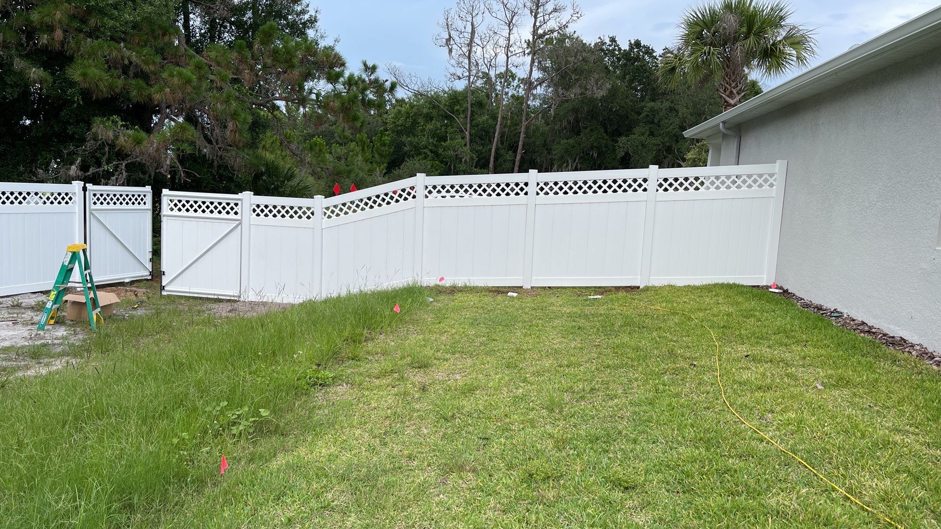 Riverview, FL Vinyl Fence Installation using White Vinyl Privacy Fence by Asap fence and gates, LLC