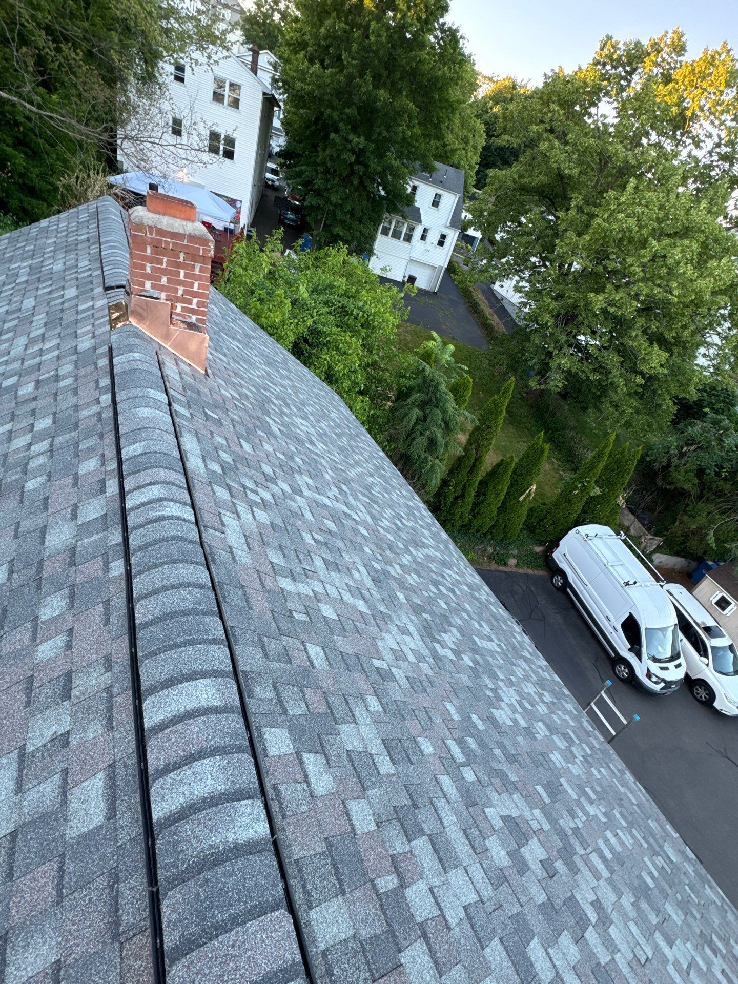 New Britian asphalt shingled roof by DiGiorgi by DiGiorgi Roofing and Siding Inc