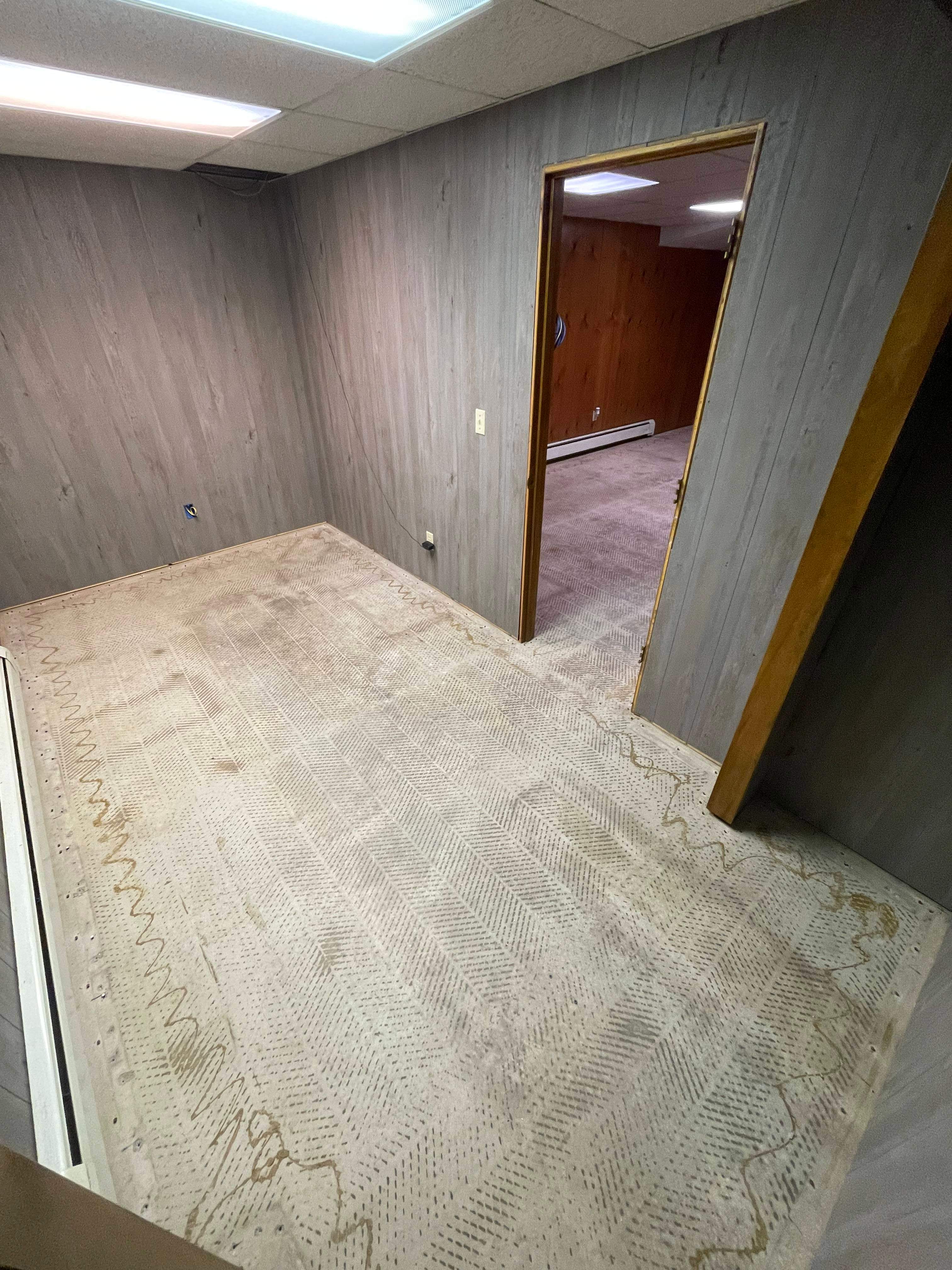 Creekbed Basement Washington by Loud Bros