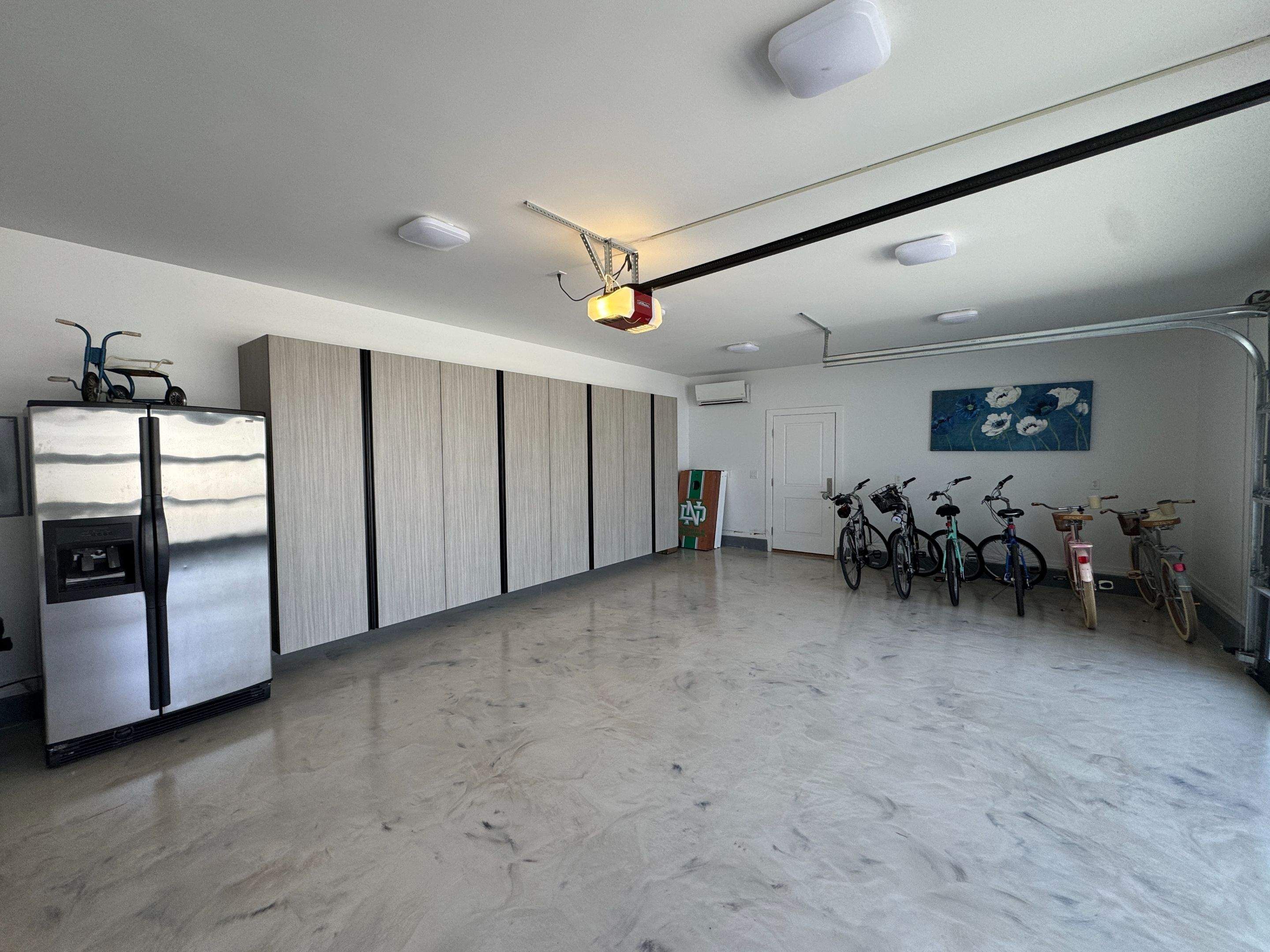 Project in Lakeside by Innovative Spaces / Innovative Concrete Coatings