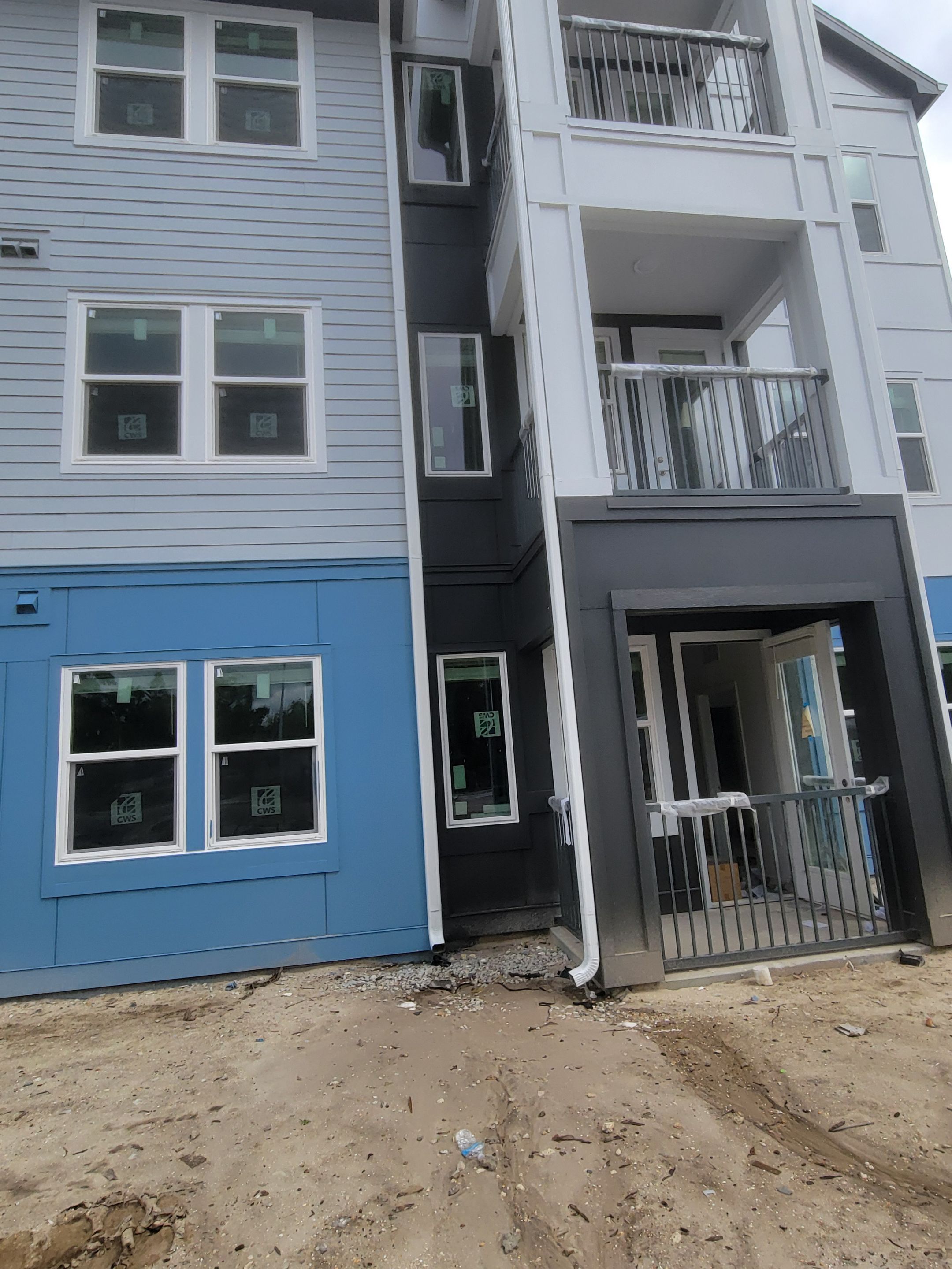 7-Inch Seamless Gutters for Large Roofs in Daytona Beach FL by Gutter Professors