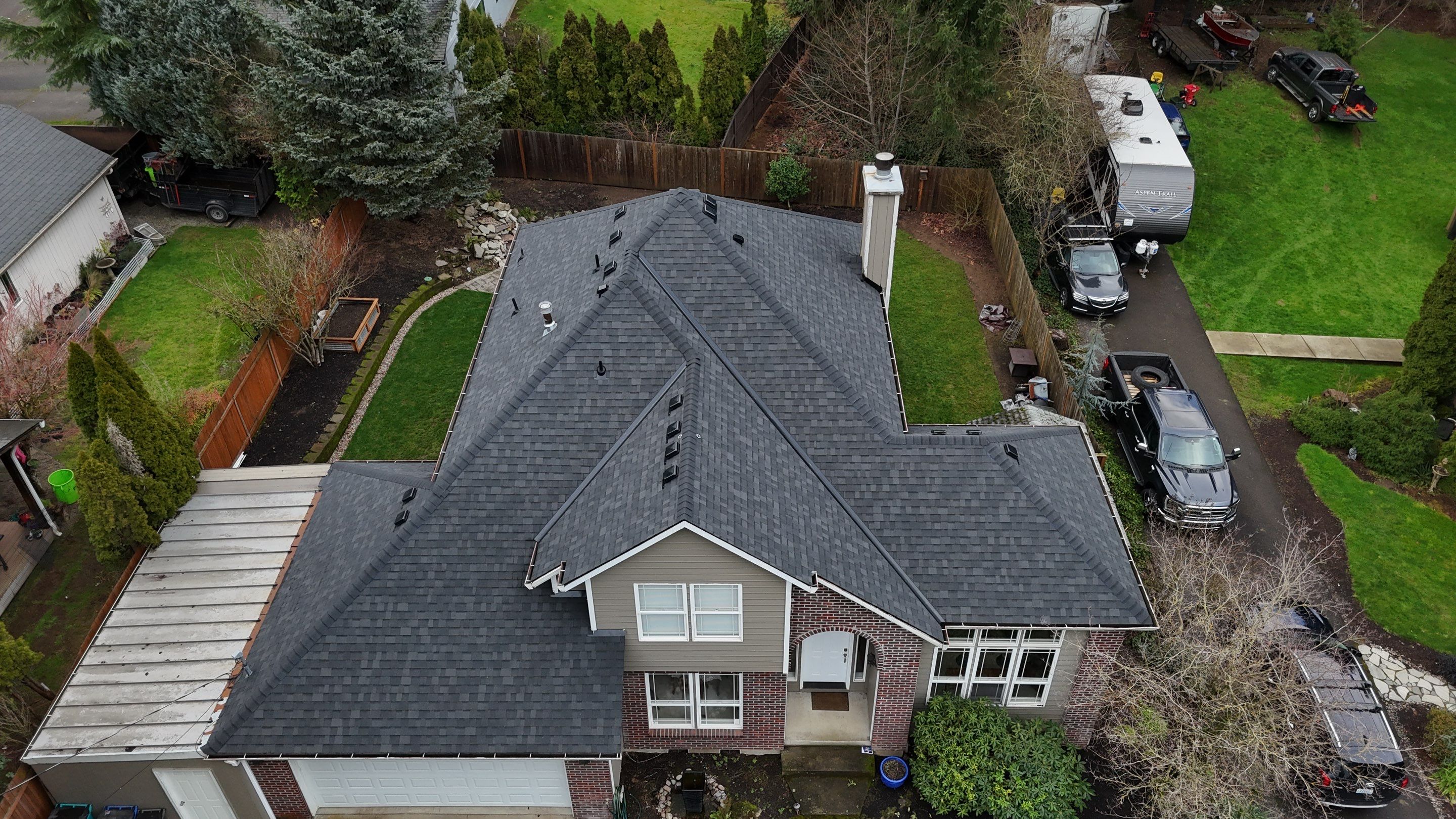 Onyx Black | Roof Replacement in Vancouver, WA 98665 by Valiant Roofing, LLC