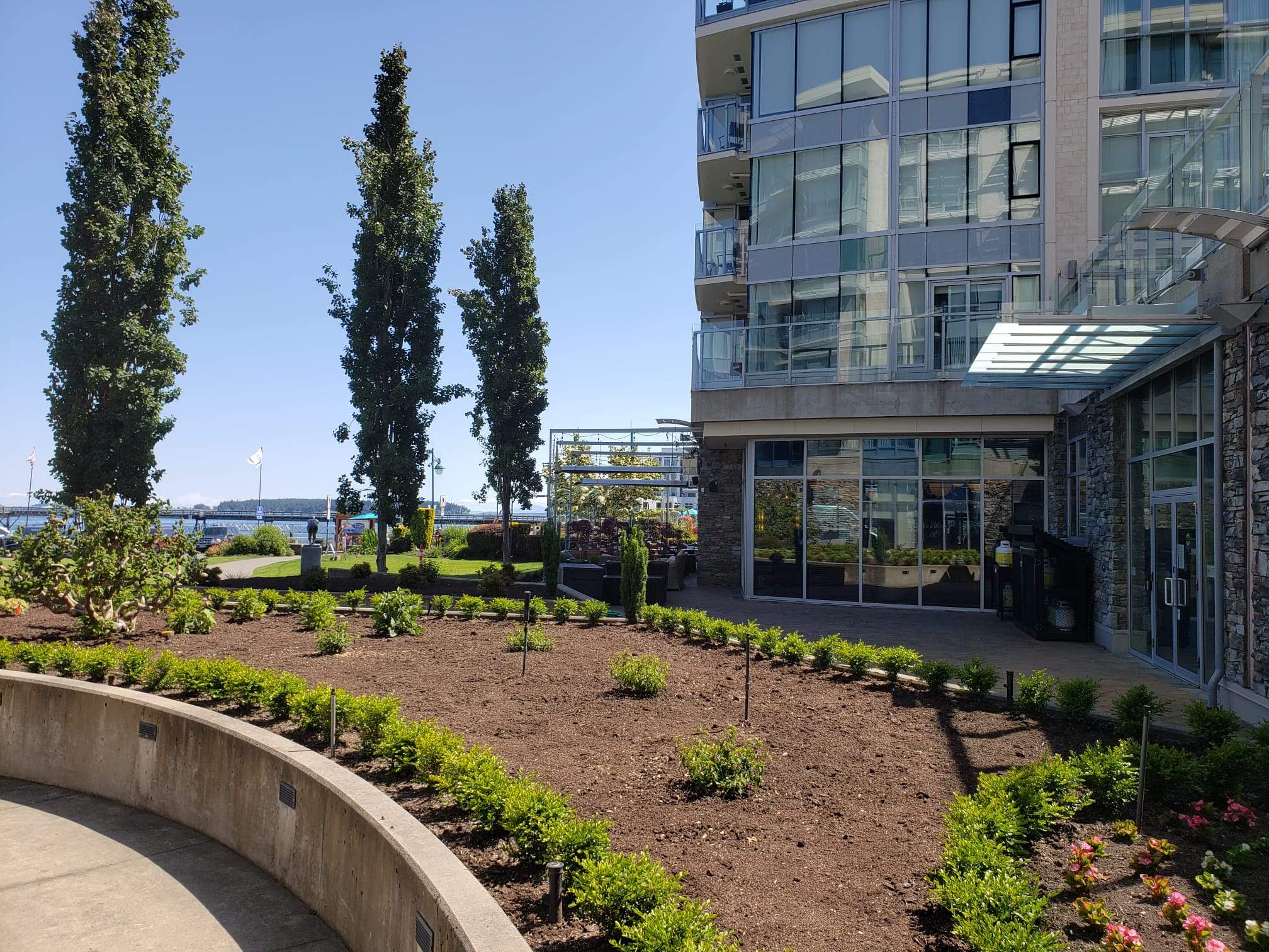 Sidney Pier by Habanero Garden and Exterior Care