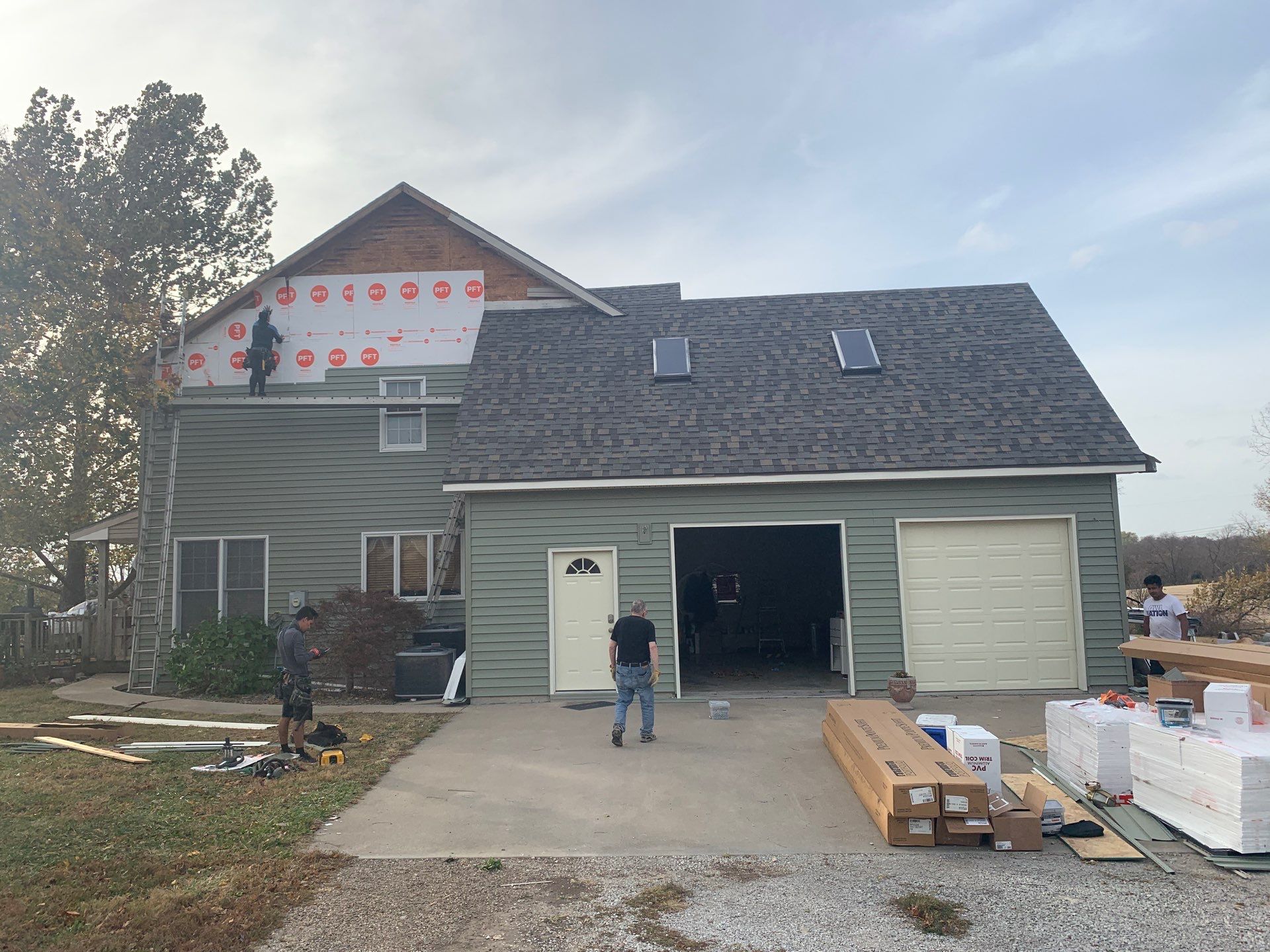 Comprehensive Residential Roof and Siding Replacement in Smithville Missouri by EEC Windows, Siding & Roofing