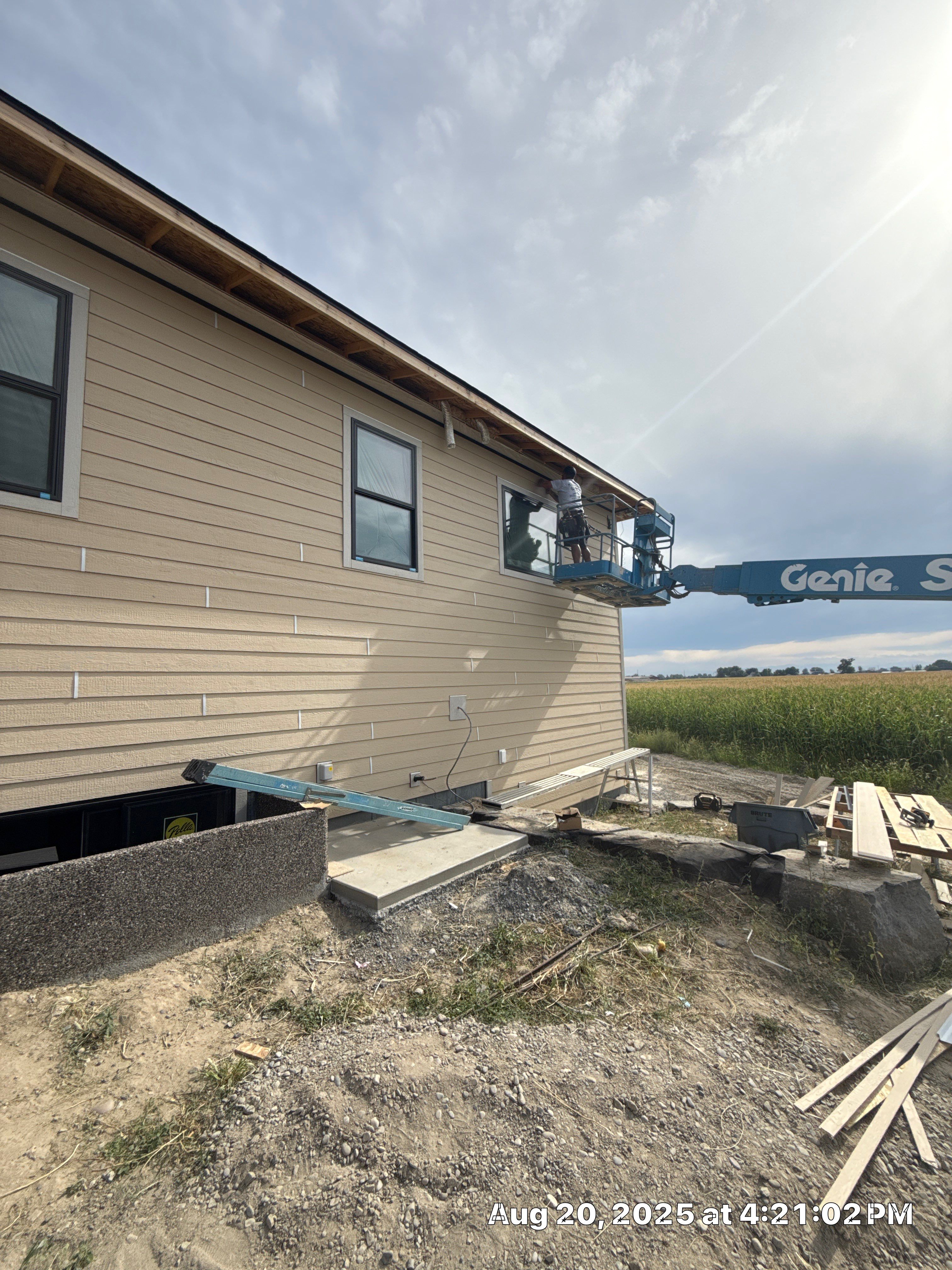 New Construction LP Smartside by Plankwalker Siding & Roofing