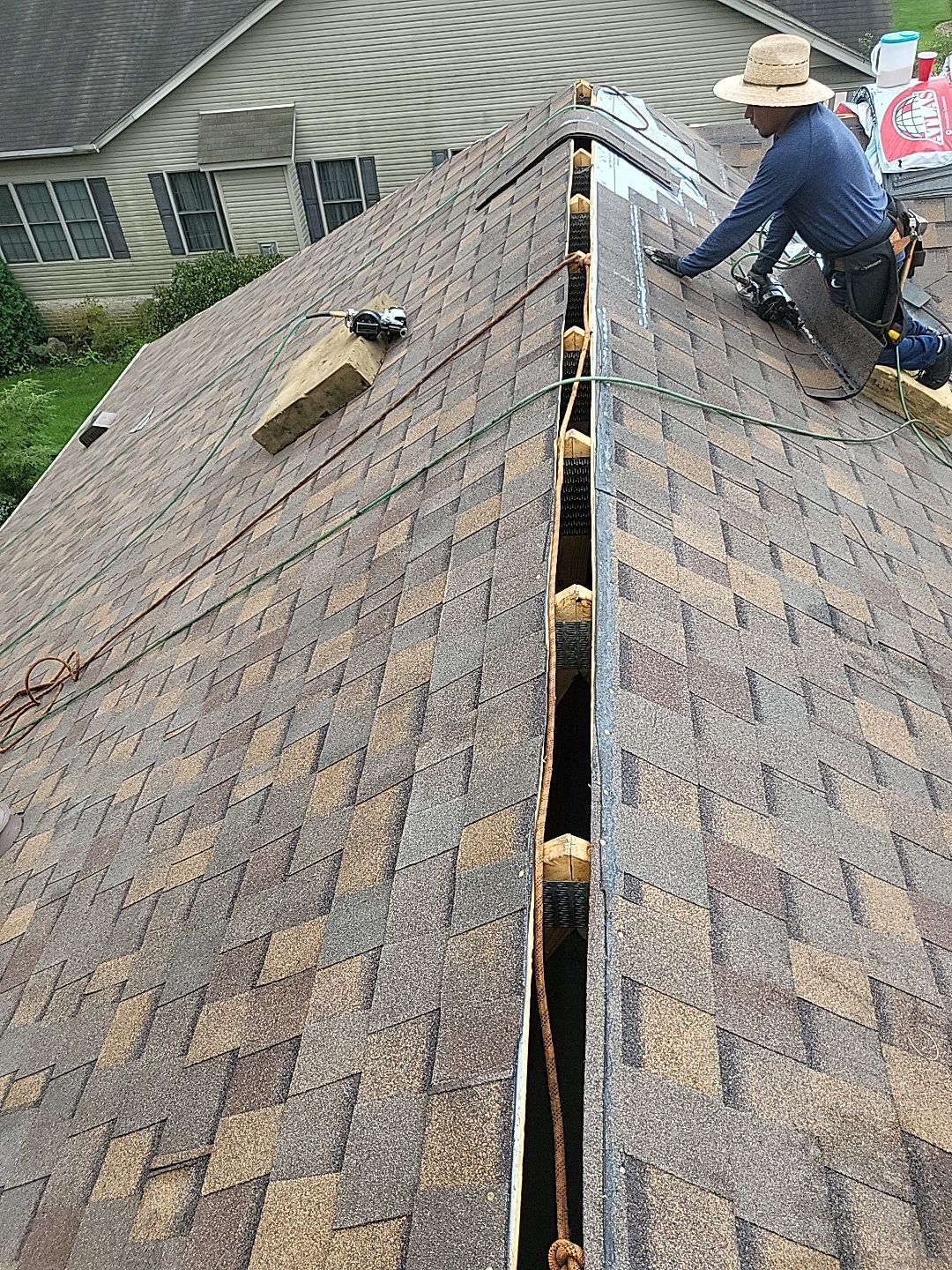 ATLAS PINNACLE COLOR: COPPER CANYON by Eagle Eye Roofing