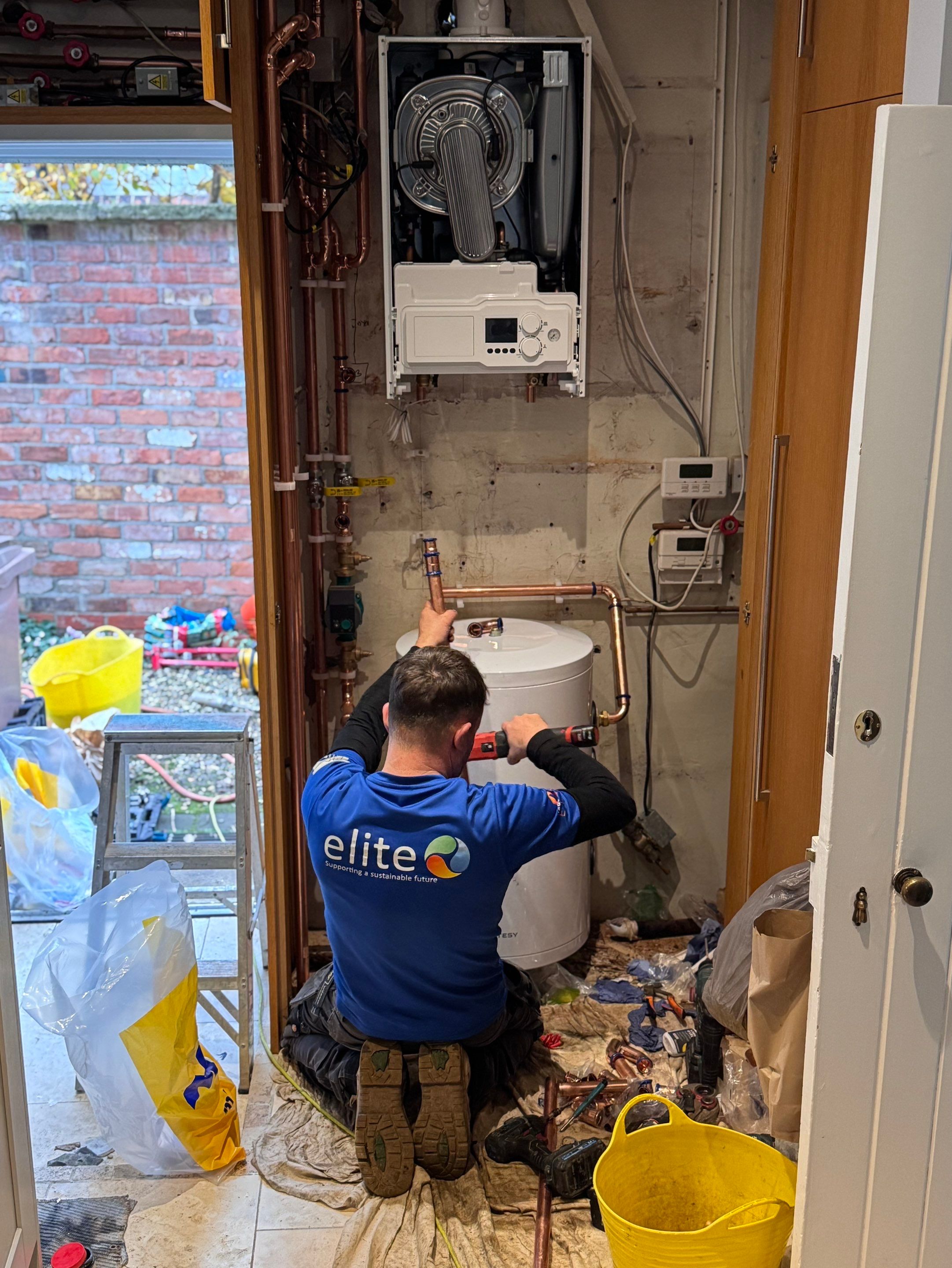 🔋🔥 Hybrid Heating Done Right by Elite Services Group Ltd