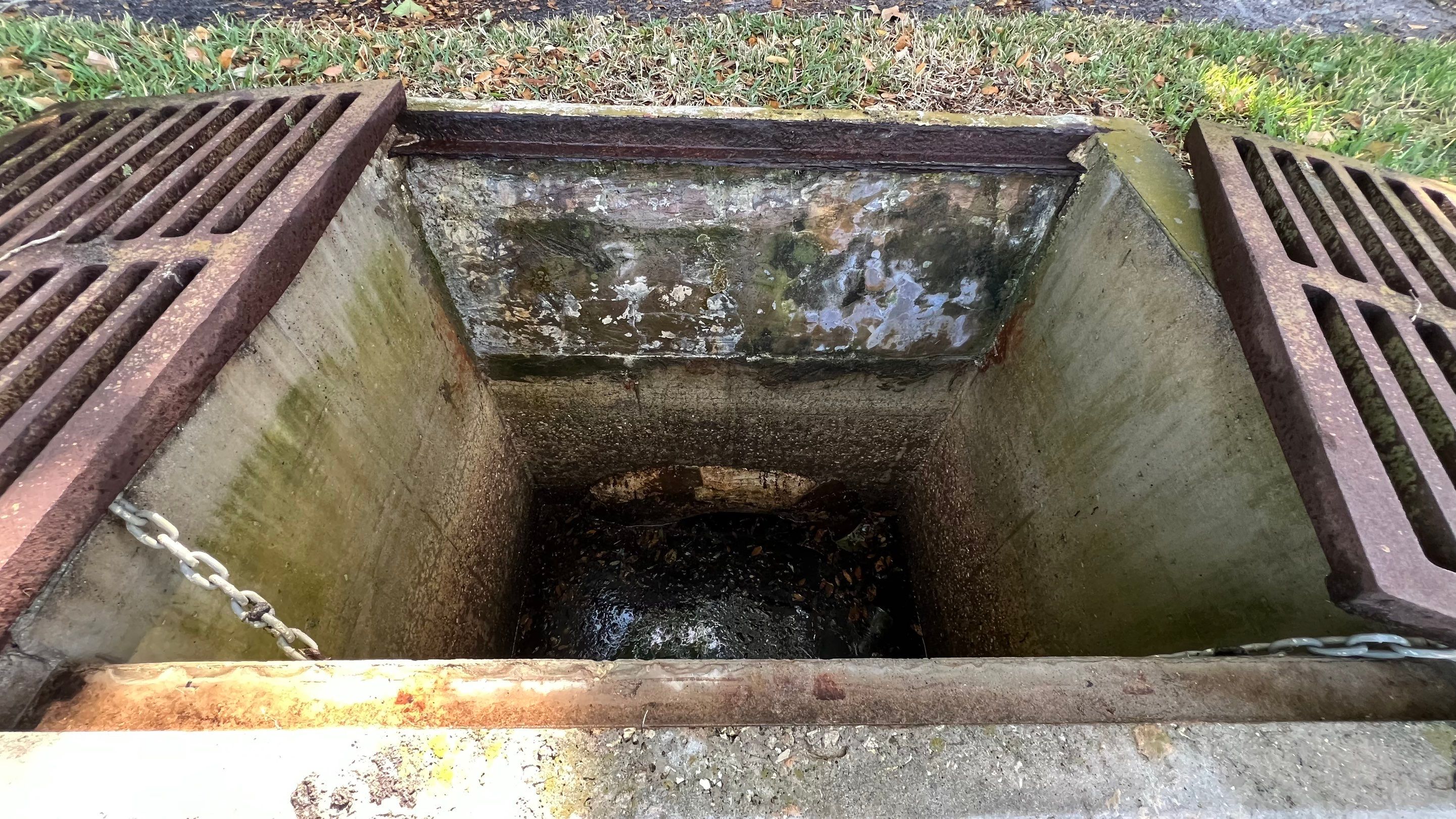 Estero Community Stormwater System Maintenance by APS Power & Water