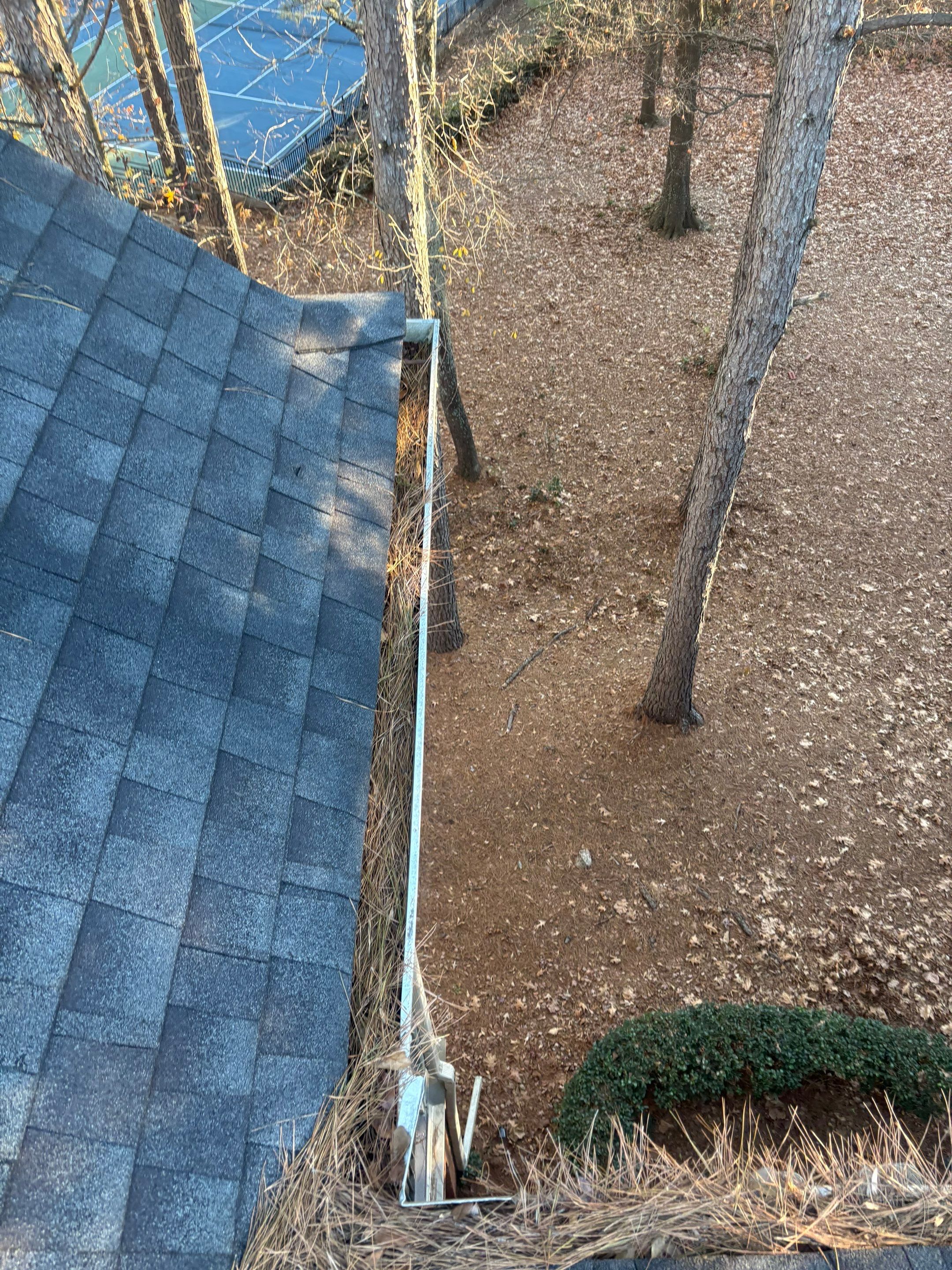 HOA gutter cleaning before photo.