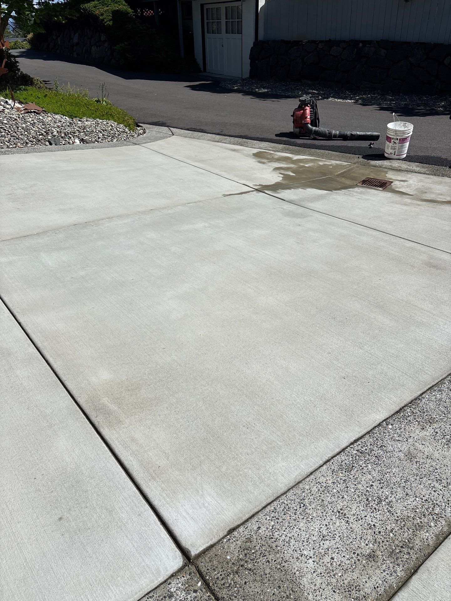 Sealcoated Concrete & Asphalt Driveway | Everett  by Jireh Asphalt & Concrete Inc 