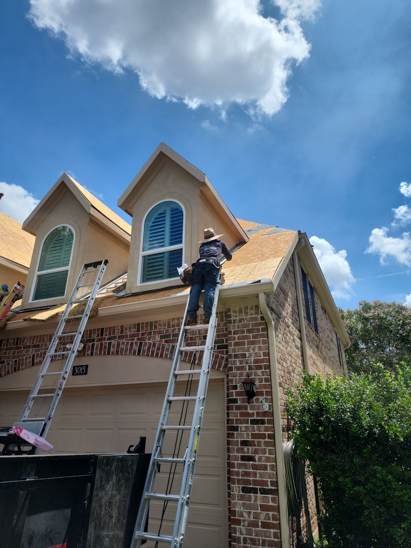 Residential Roofing Installation using Owen's Corning Duration (Lifetime) Shingles by Roof Repair Company