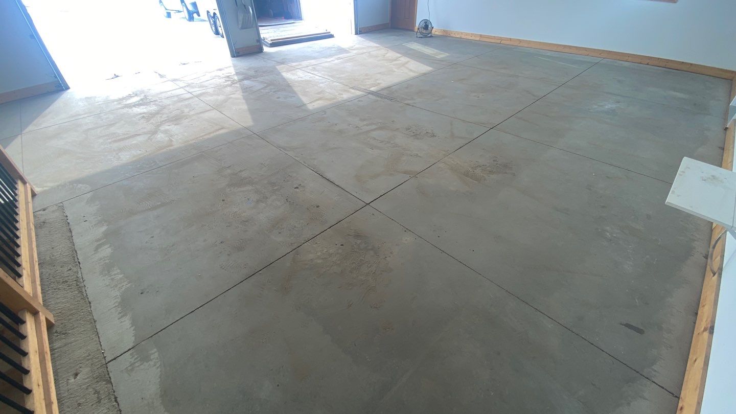 Garage using Domino  by Select Painting, Coatings & Garage Cabinets