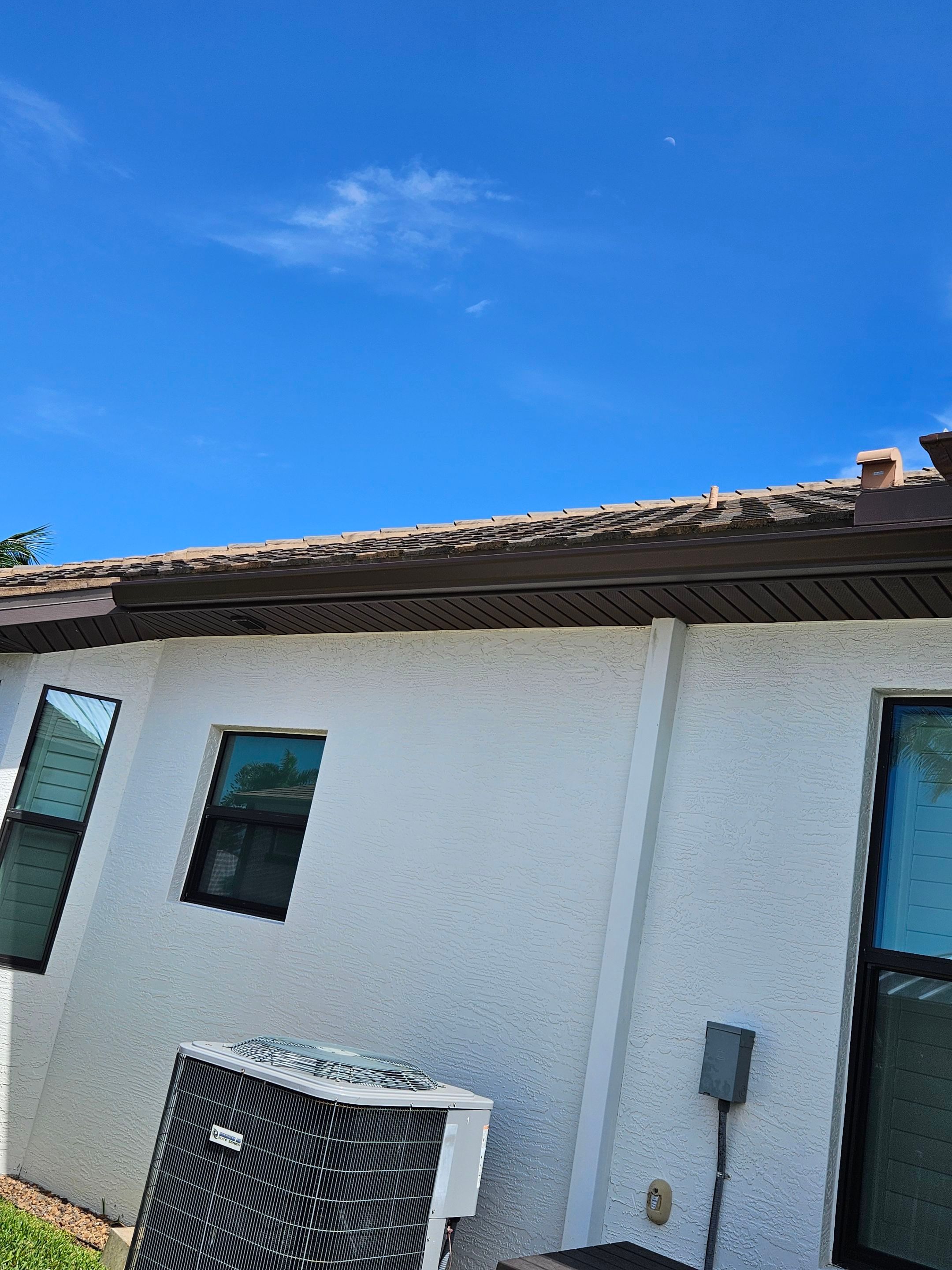 6 Inch Seamless Gutters using Musket Brown Seamless Gutters in Cape Coral FL by Gutter Professors