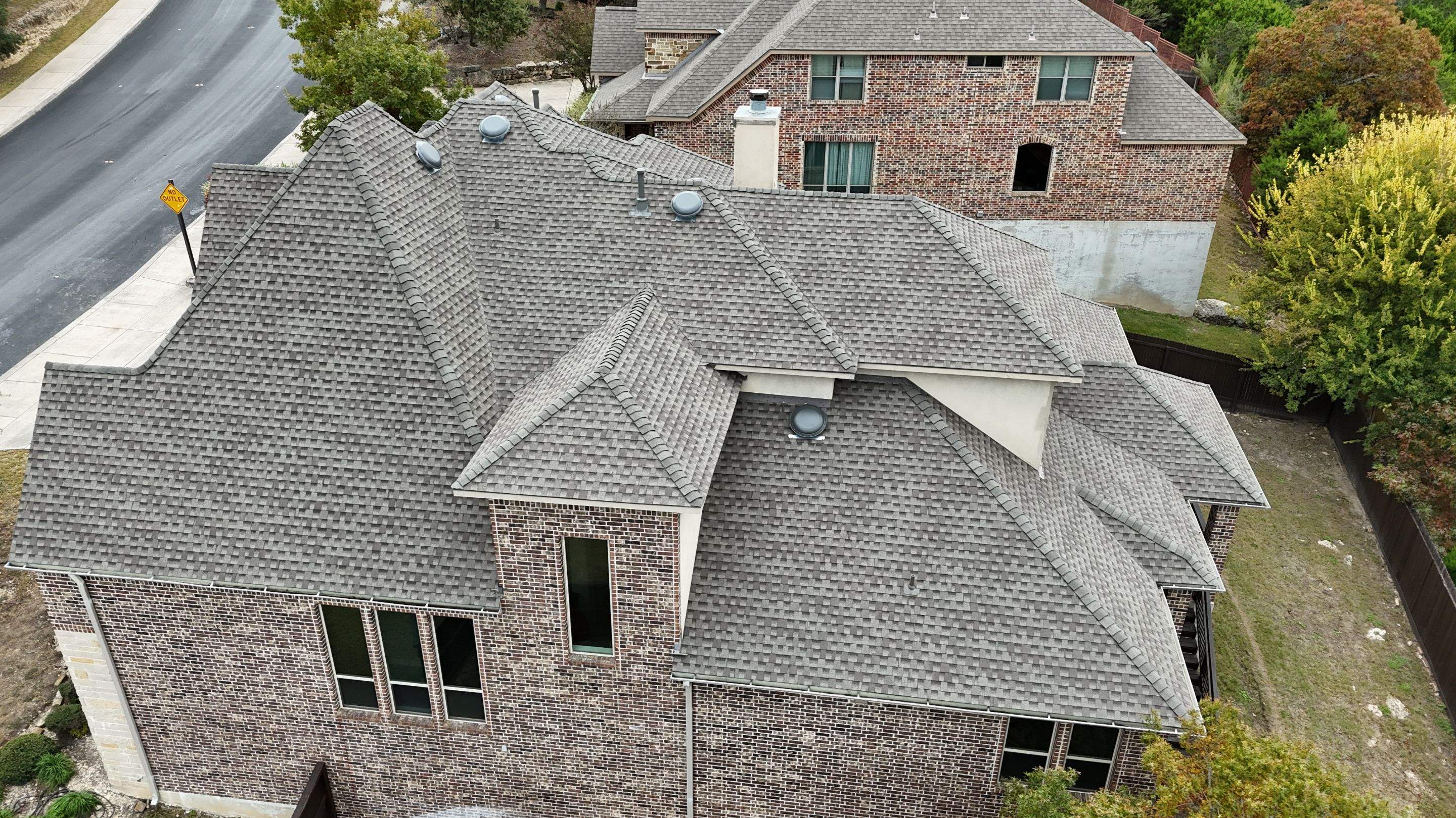 GAF HDZ - Weathered Wood by Elite Roofing LLC