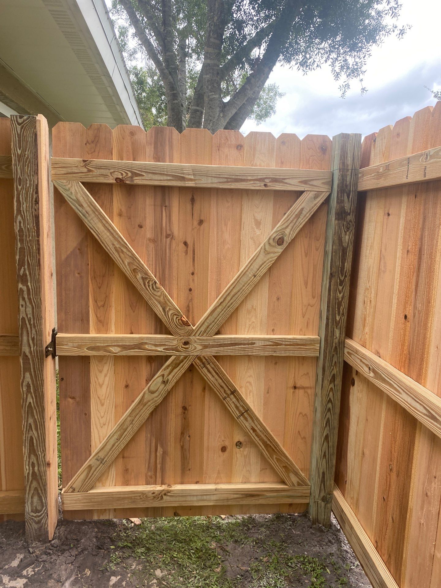 4224 Southwell by H&Y Fence