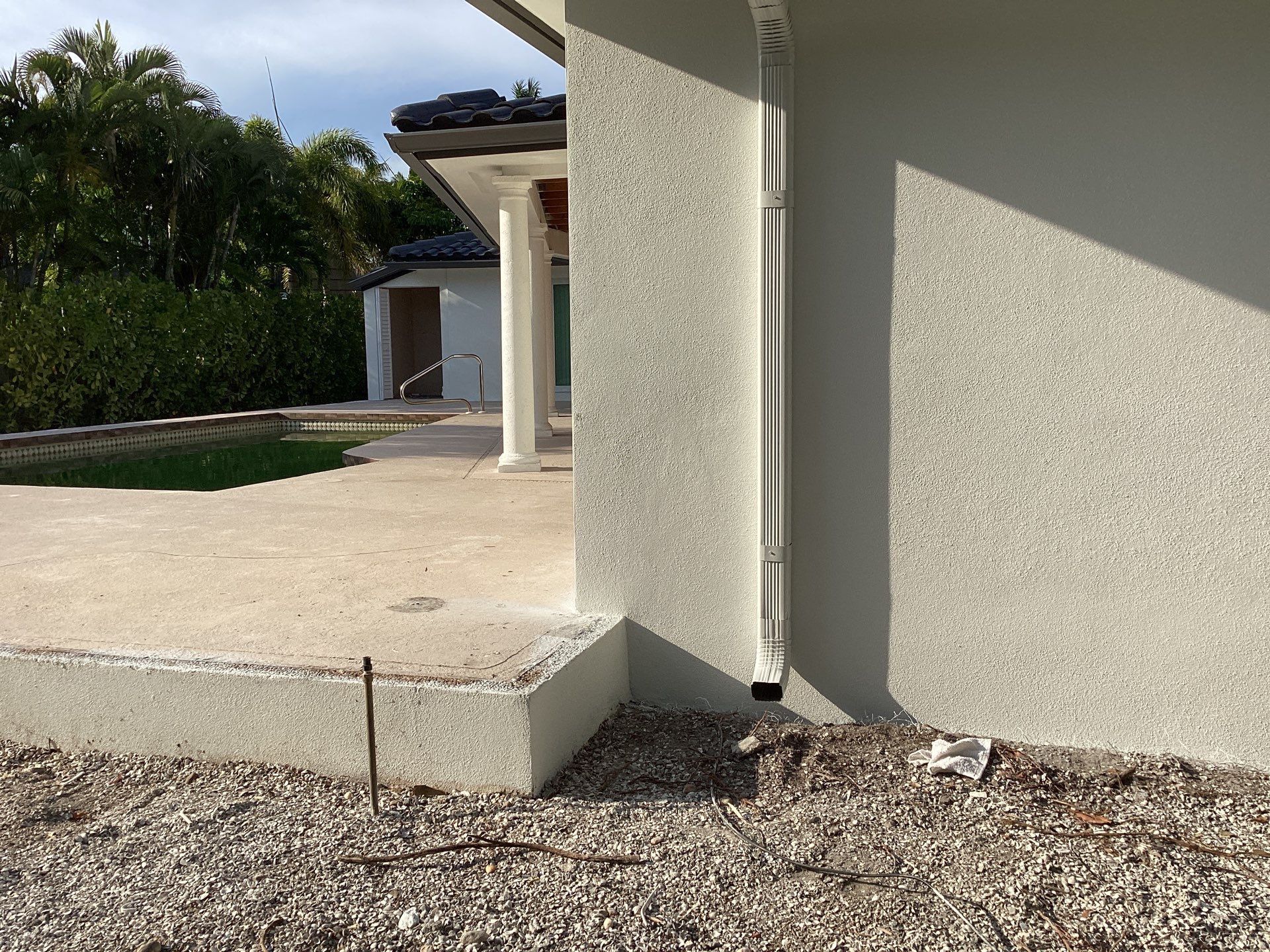 6 Inch Seamless Gutters using bronze gutters in Sarasota FL by Gutter Professors