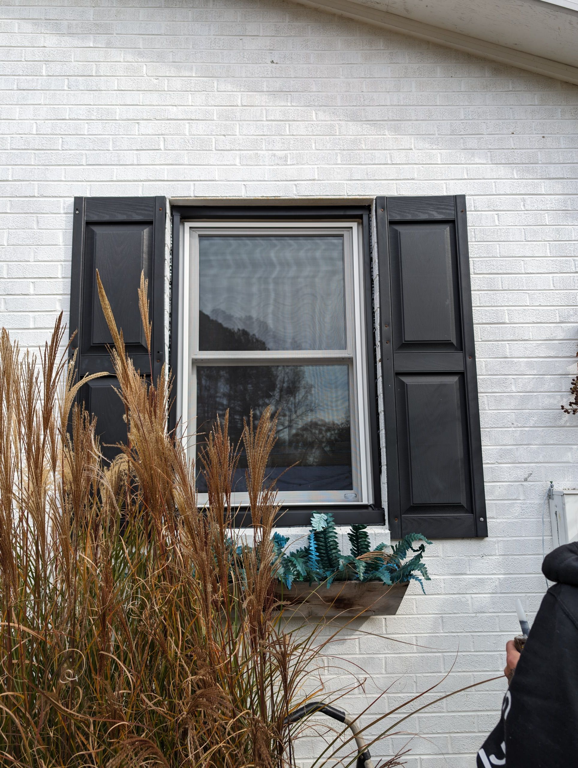 Window replacement using ProVia Aspect with black trim by Window Depot of Annapolis