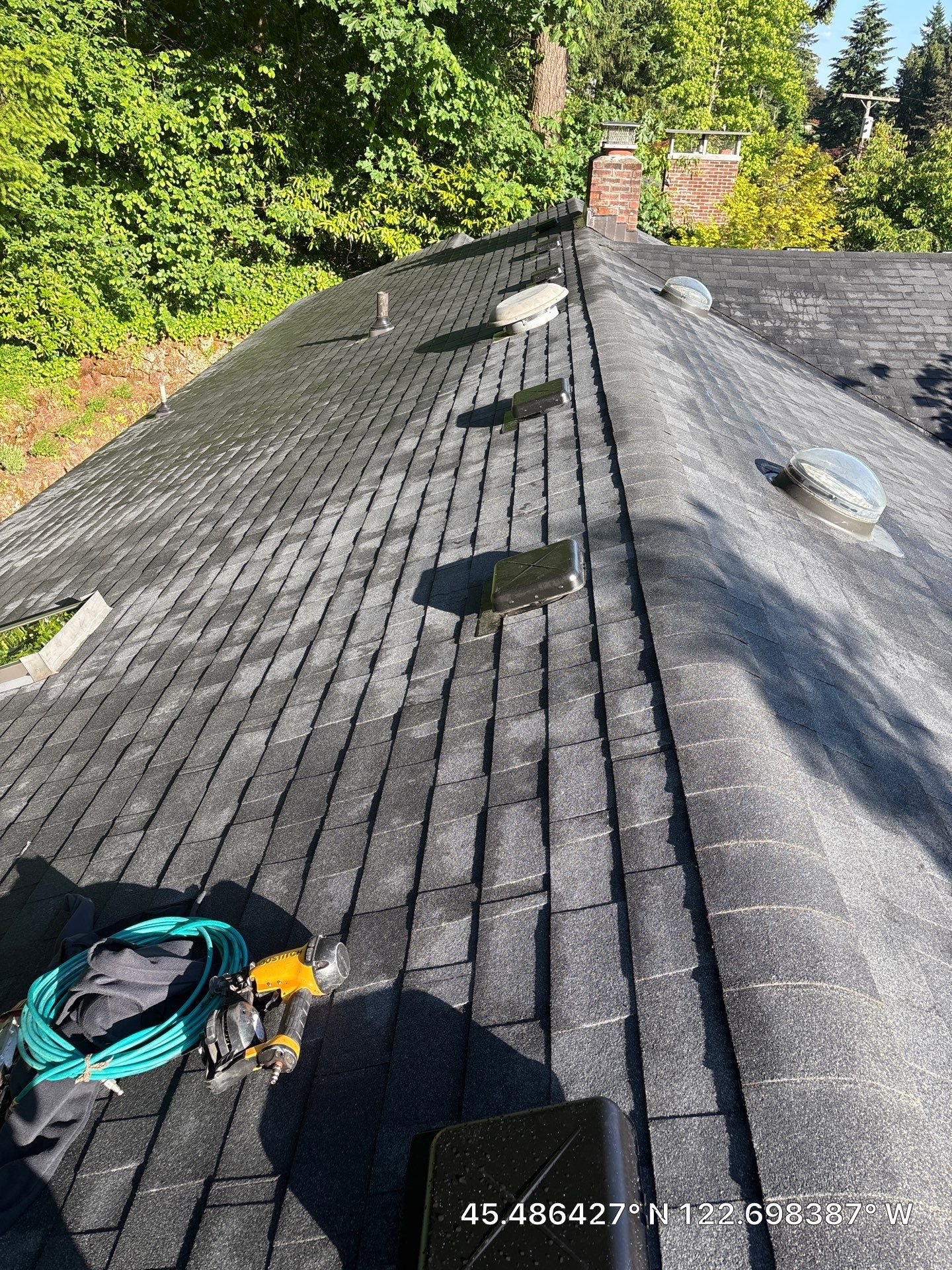 Tom Leach Roofing featured photo.