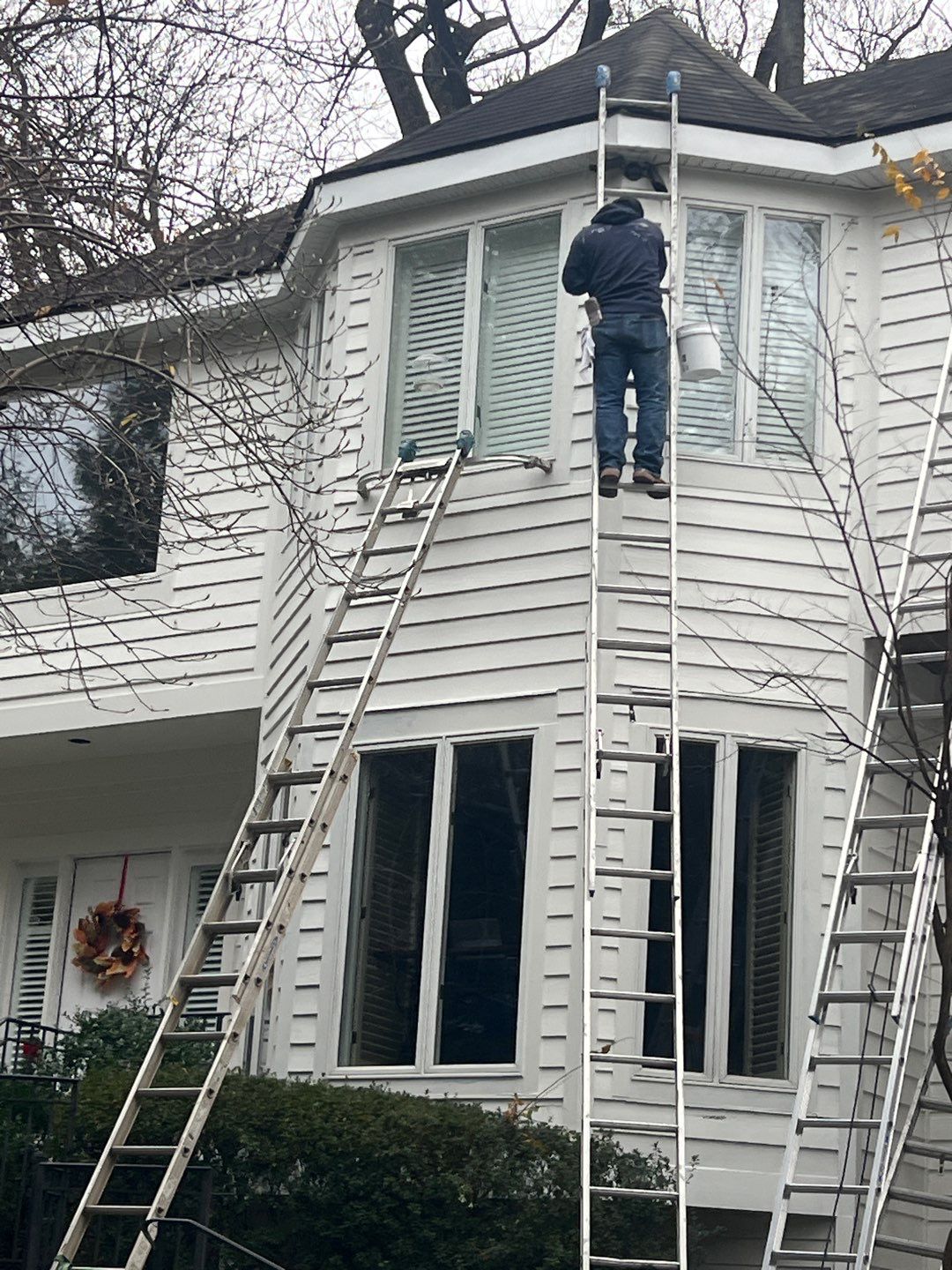 Arlington: Bevel Cedar Wood Siding Restoration by RM Banning, Inc.