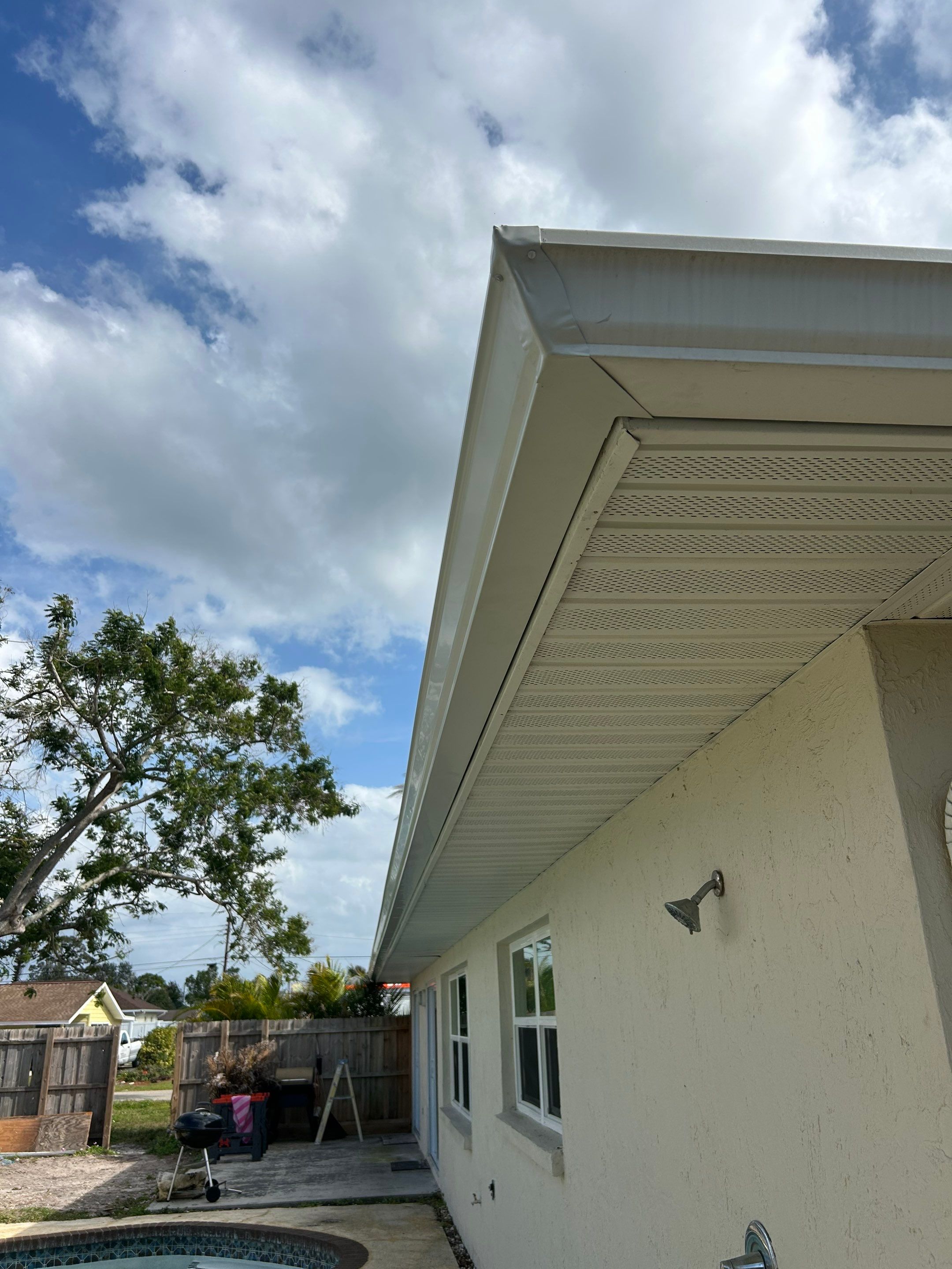 Soffit and Fascia Installation in Venice FL by Gutter Professors