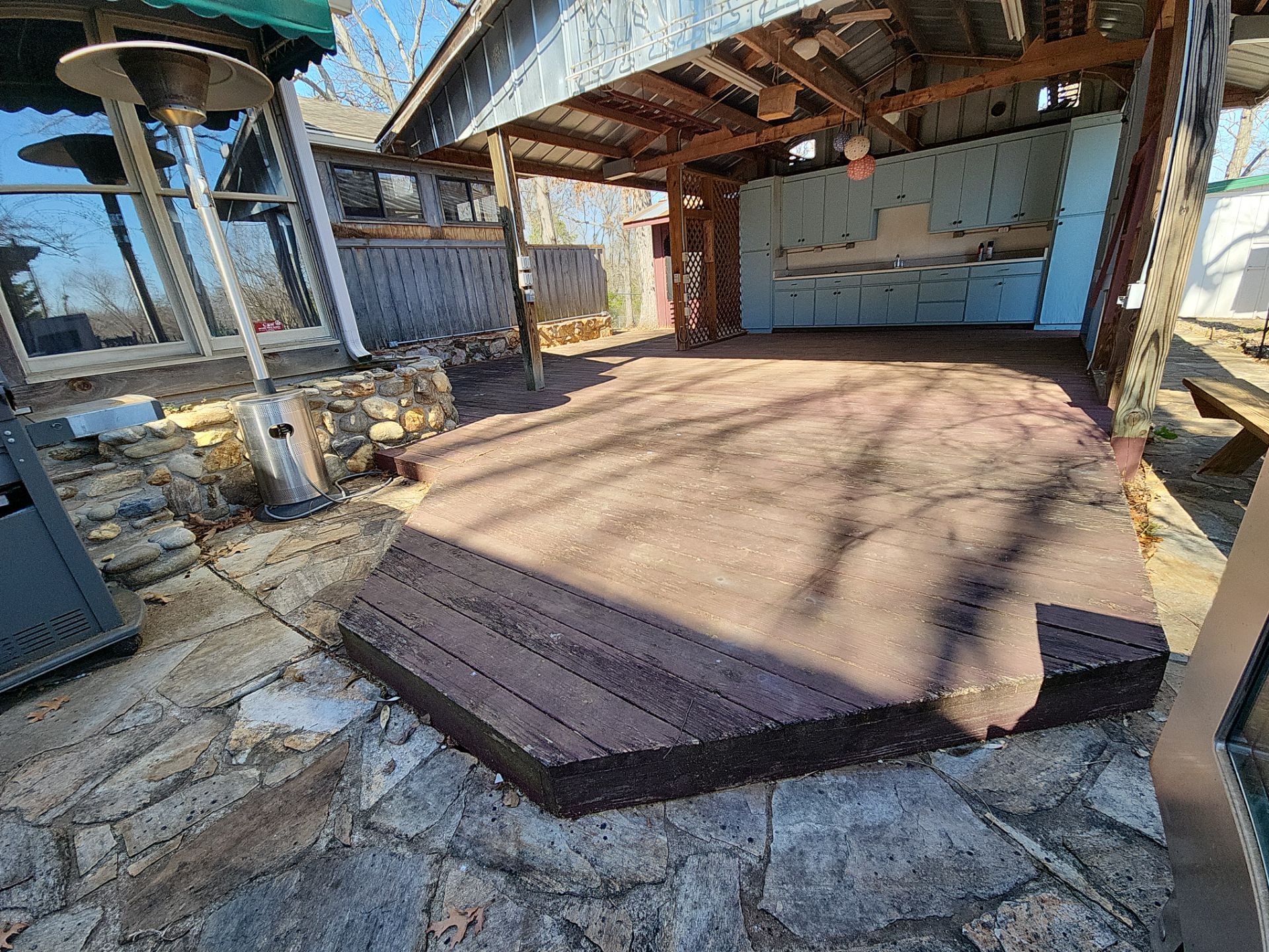 Coated Deck using Wood Sealant + Stain by DuraSeal