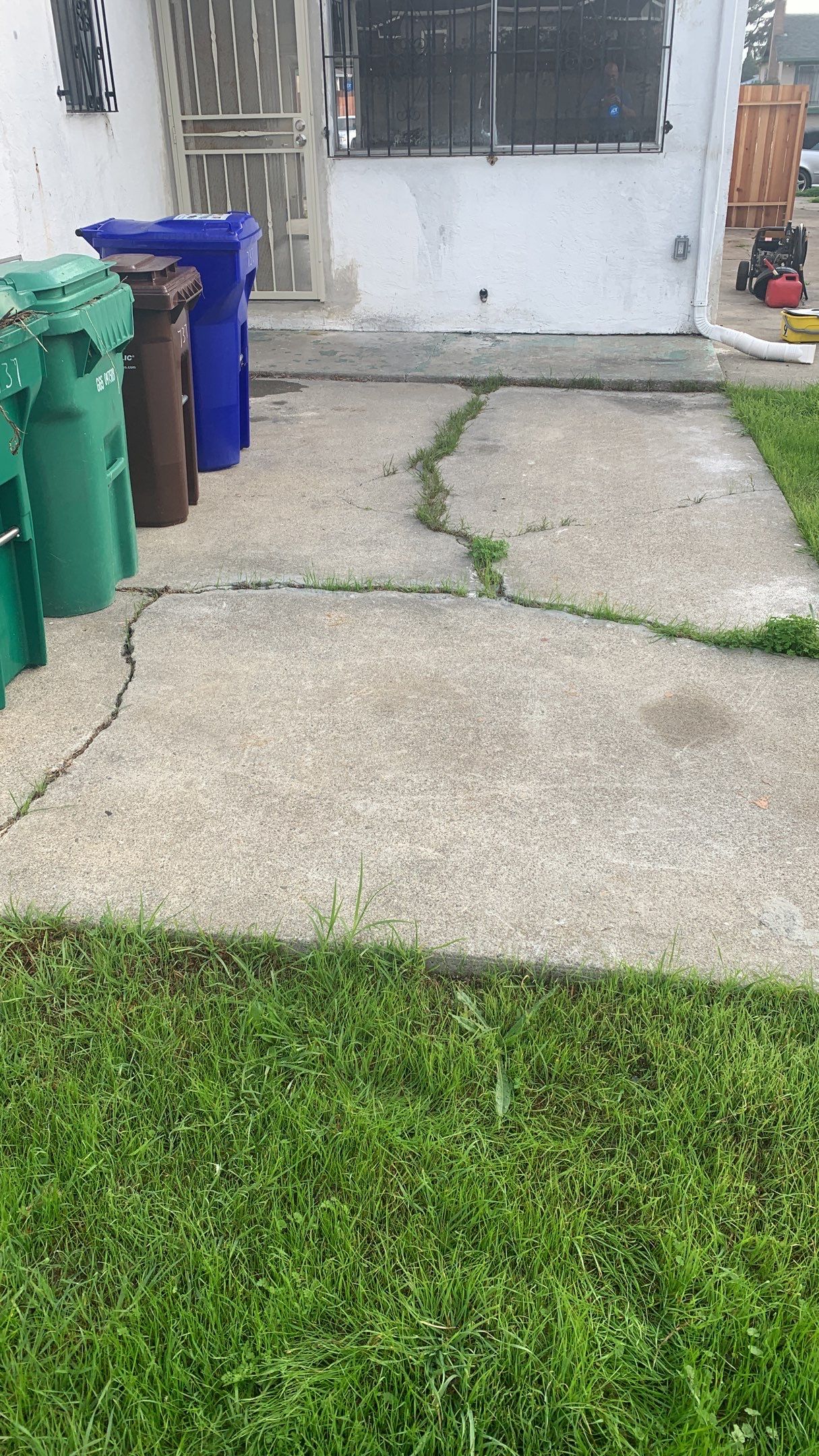 Dee Johnson’s Home Sale by SpotFree Window Cleaning