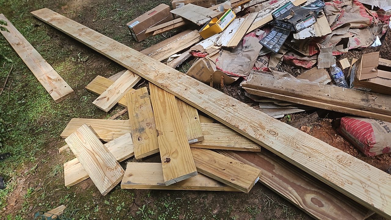 Jameswood Lane - Composite Deck Build by Pillar and Pine