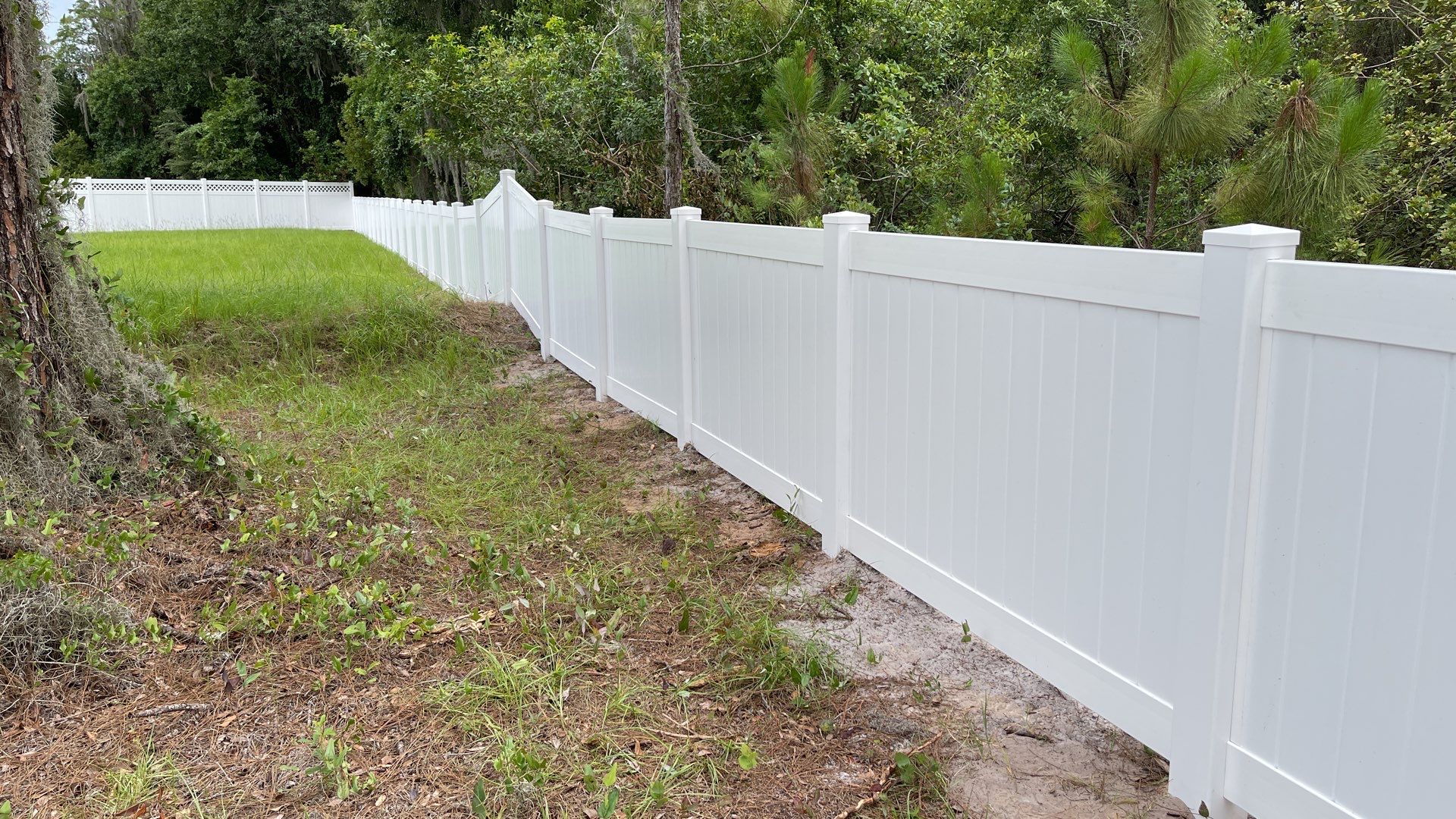 Riverview, FL Vinyl Fence Installation using White Vinyl Privacy Fence by Asap fence and gates, LLC