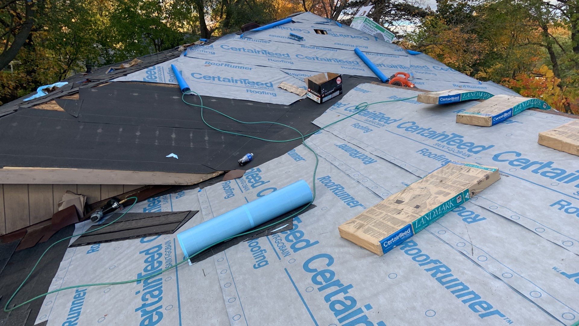 Roof Replacement using CertainTeed Landmark by 180 Contractors