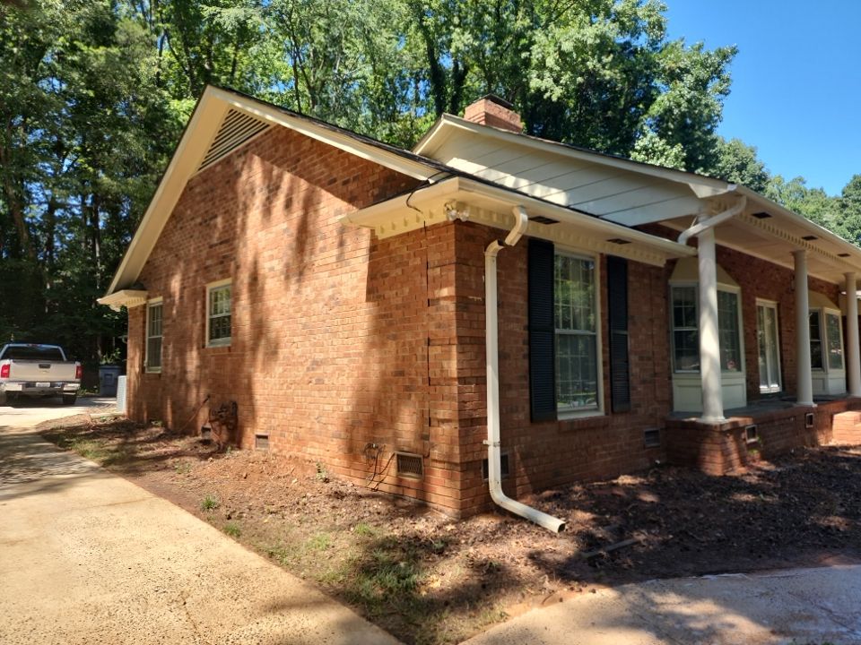 House Wash using cleaner by Power Wash Masters LLC