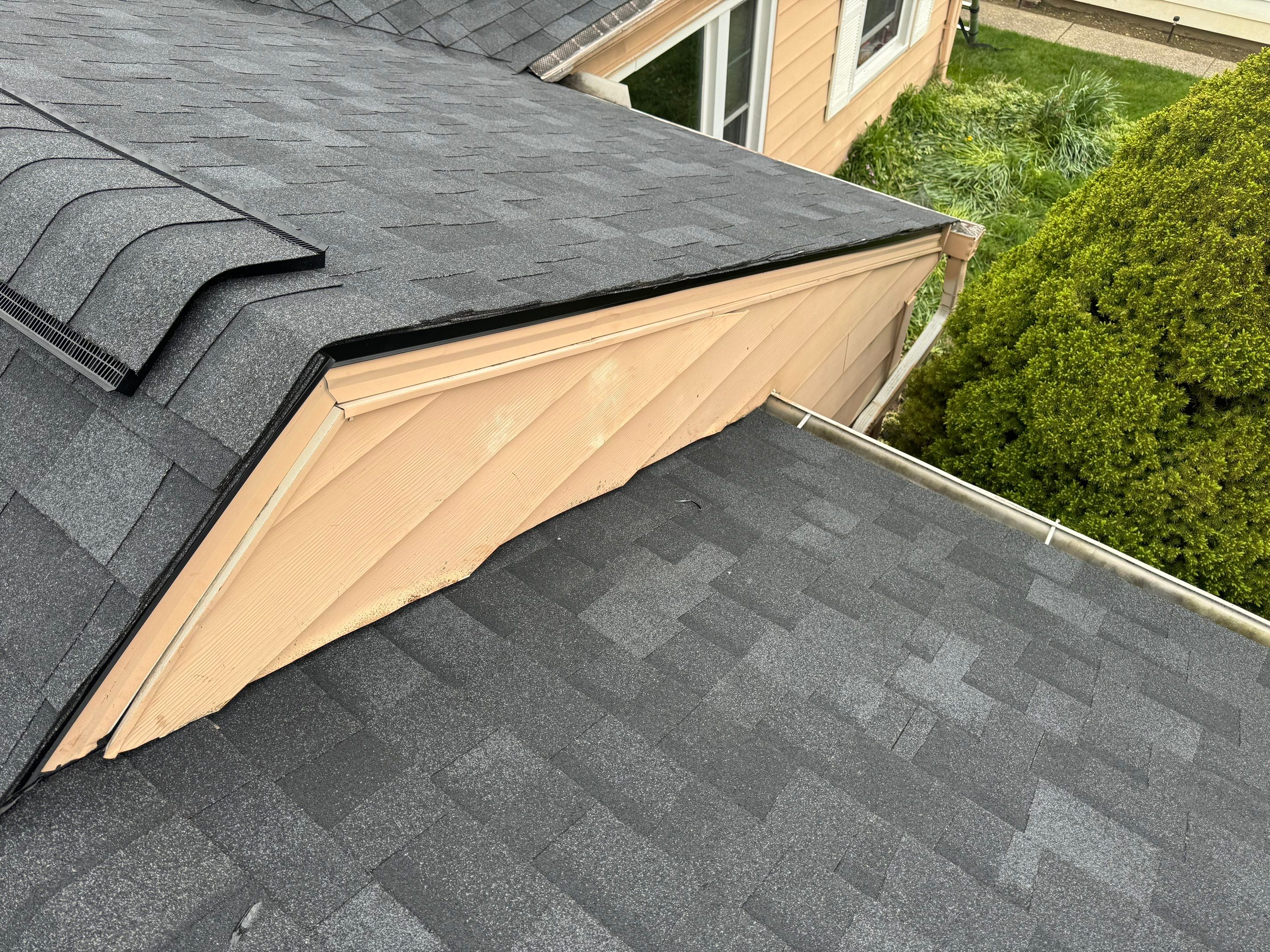 Roof, Siding, and Gutter Replacement by Homestyle in Mayfield Heights by Homestyle Home Improvements (HHI)