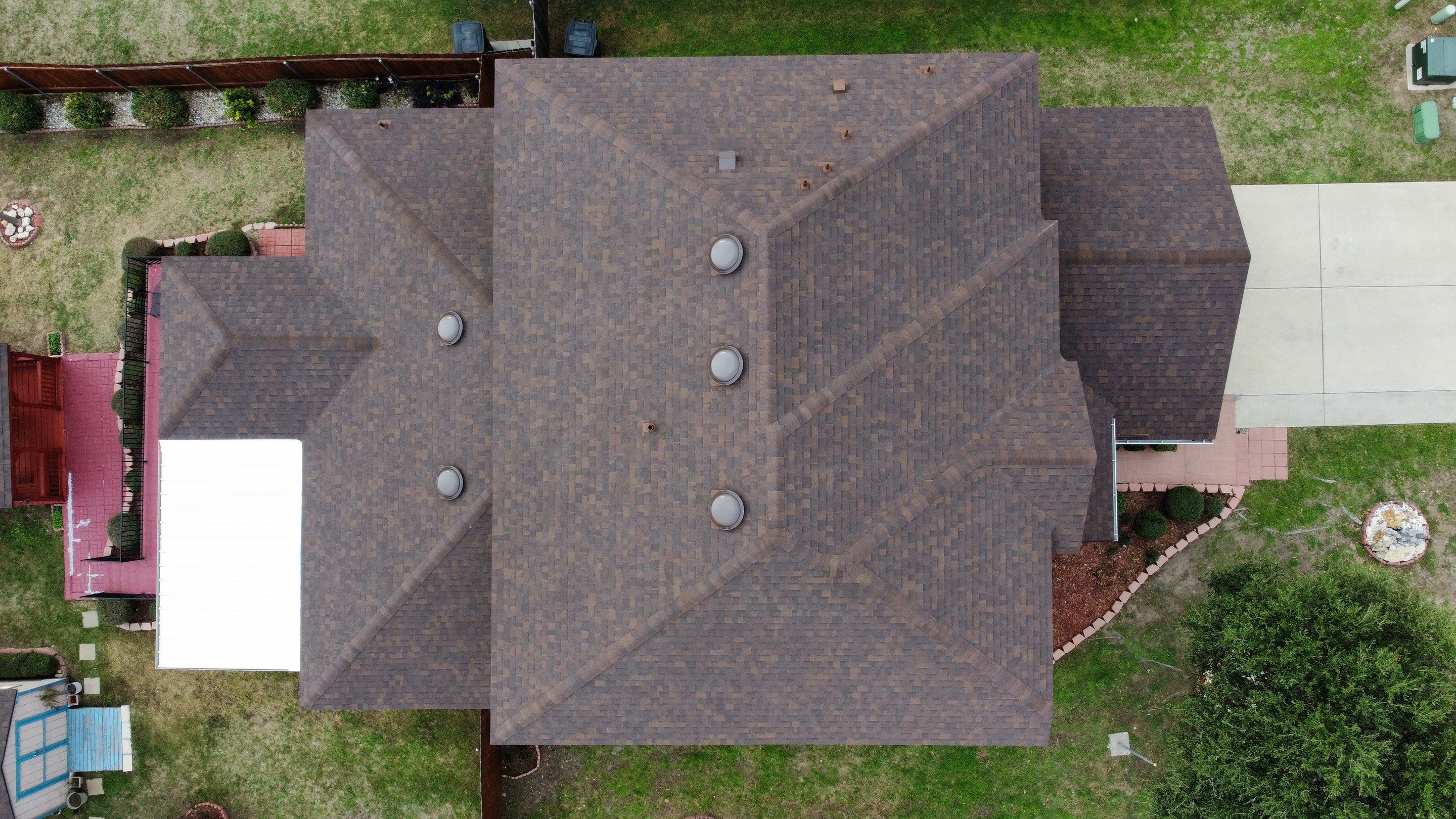 Residential Roofing Installation using Owens Corning Oakridge by Kstylez Roofing & Construction